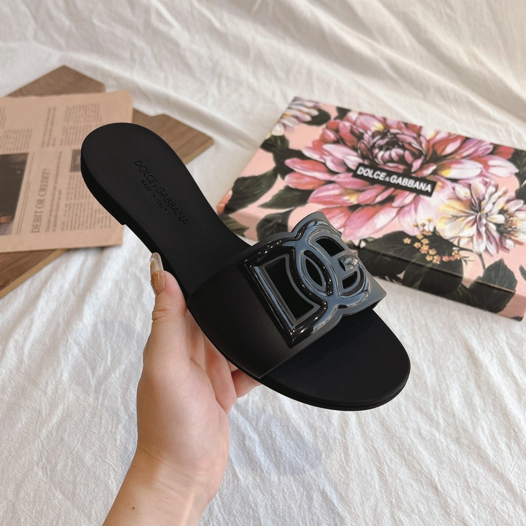 Resilient 2969 Dolce & Gabbana D&G Slippers For Women