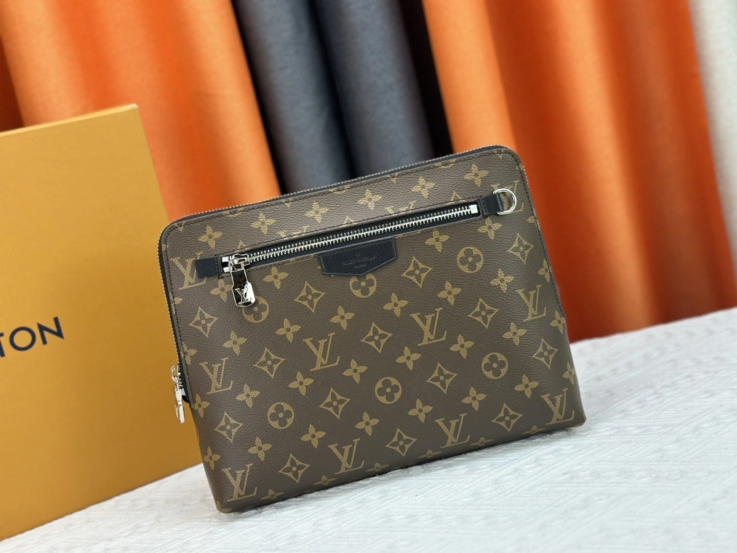 Resilient 2975 Louis Vuitton AAA Man Wallets