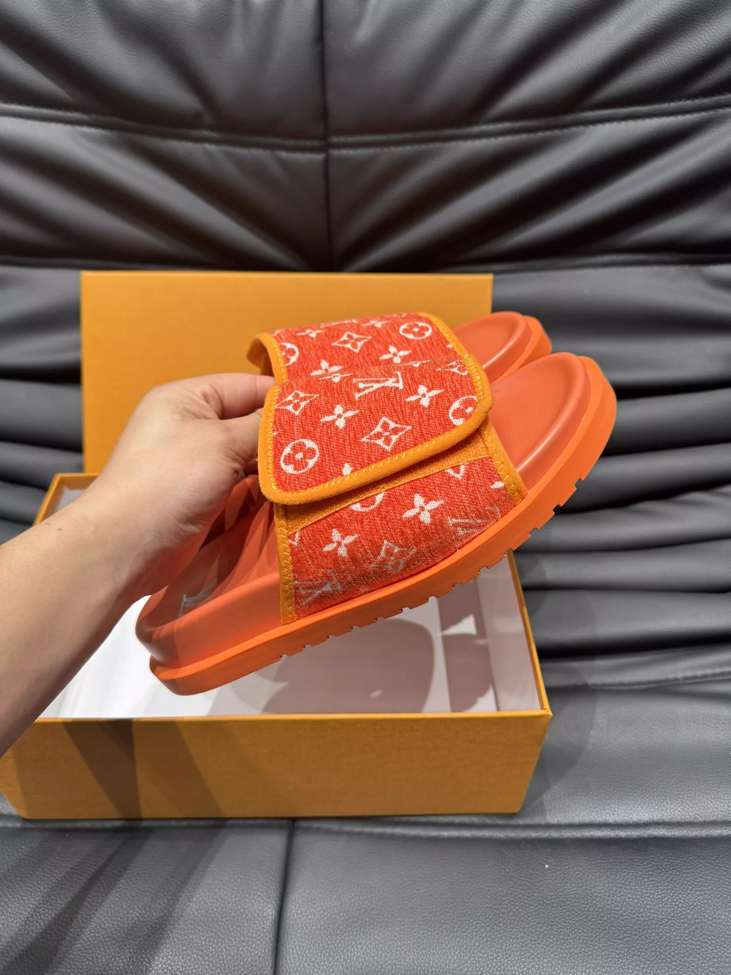 Resilient 3029 Louis Vuitton Slippers For Men