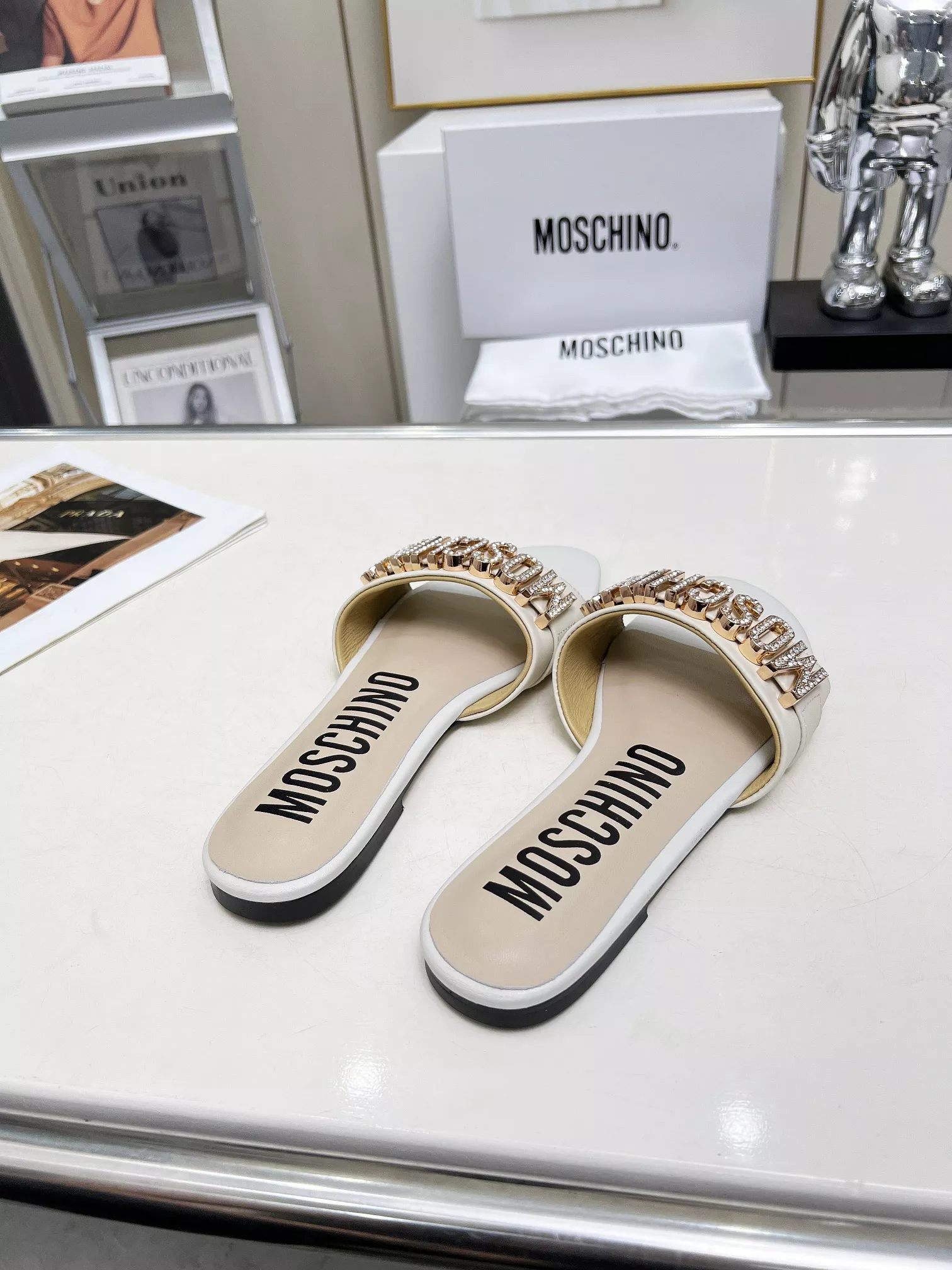 Resilient 3103 Moschino Slippers For Women