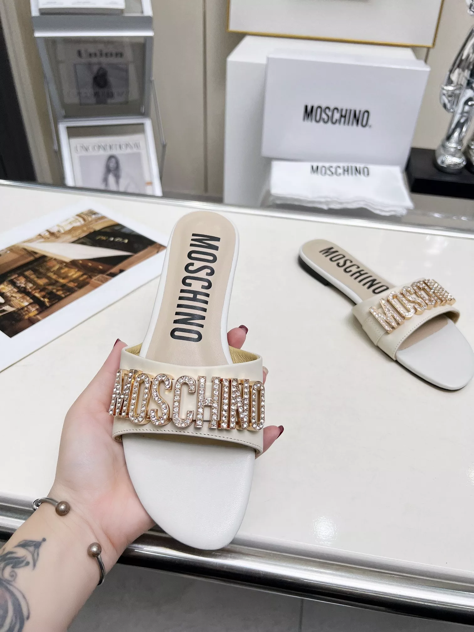 Resilient 3103 Moschino Slippers For Women