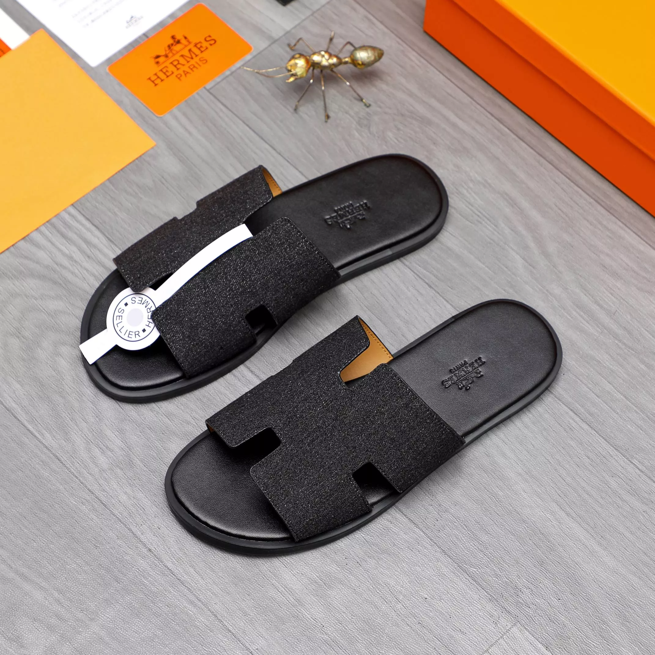 Resilient 3176 Hermes Slippers For Men