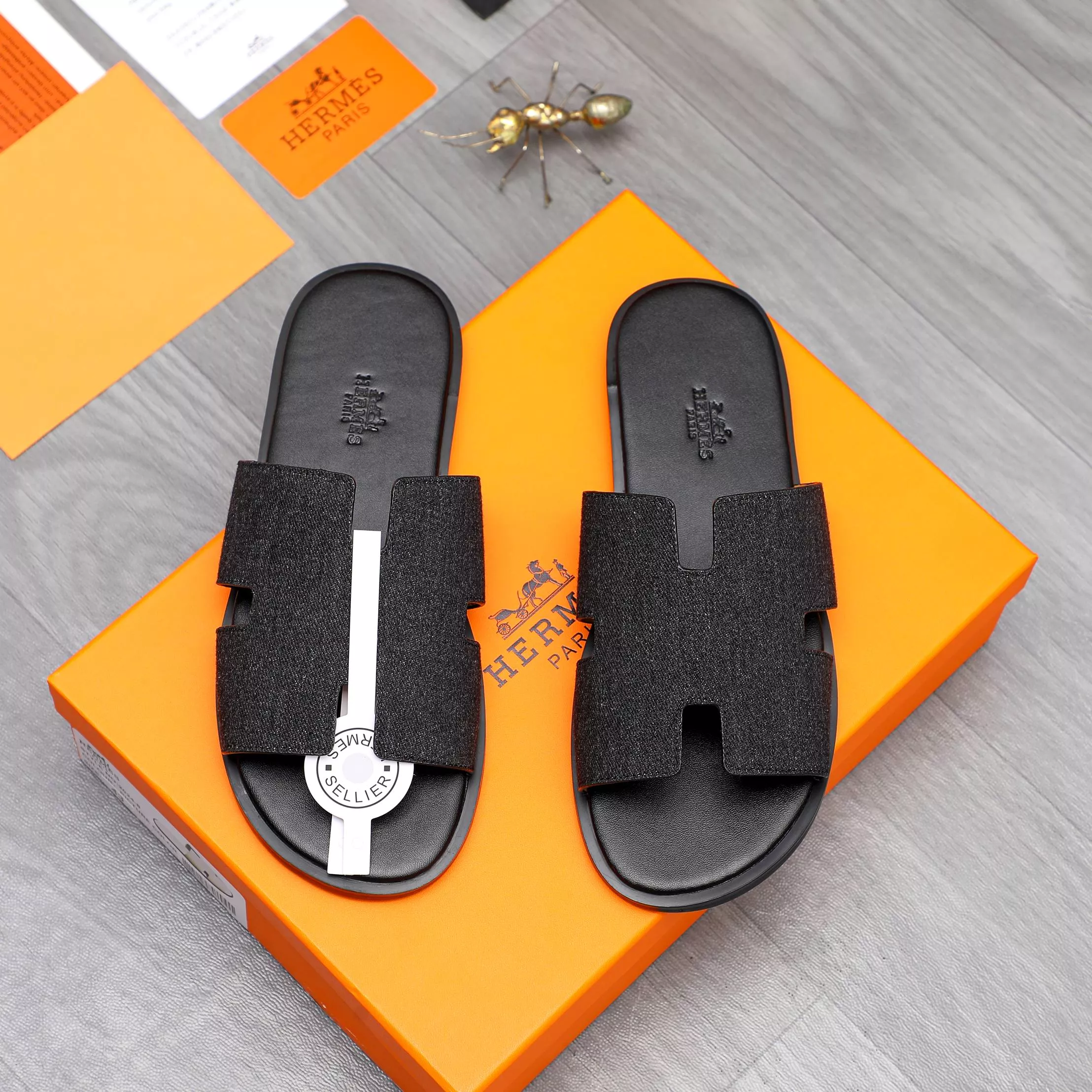 Resilient 3176 Hermes Slippers For Men