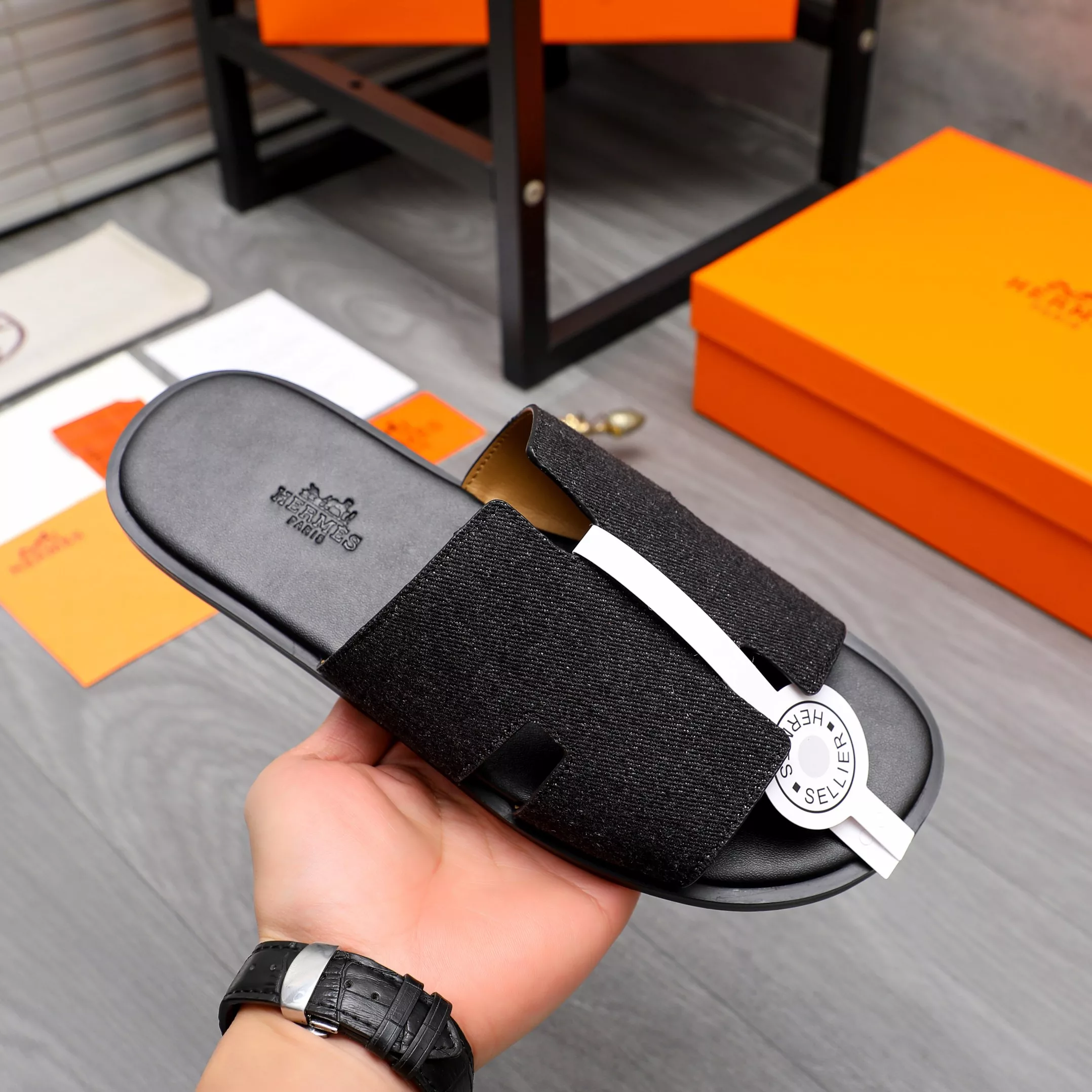 Resilient 3176 Hermes Slippers For Men