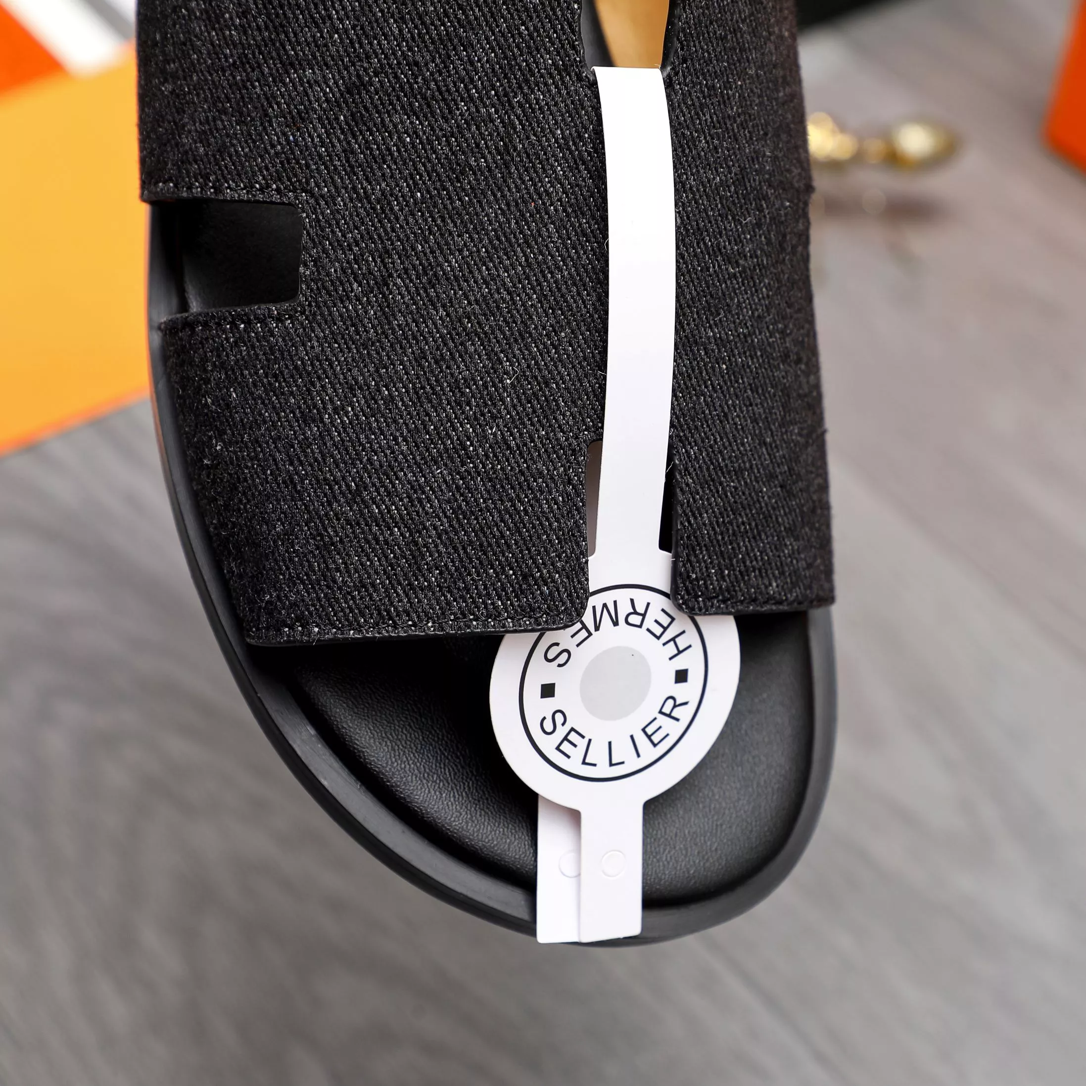 Resilient 3176 Hermes Slippers For Men