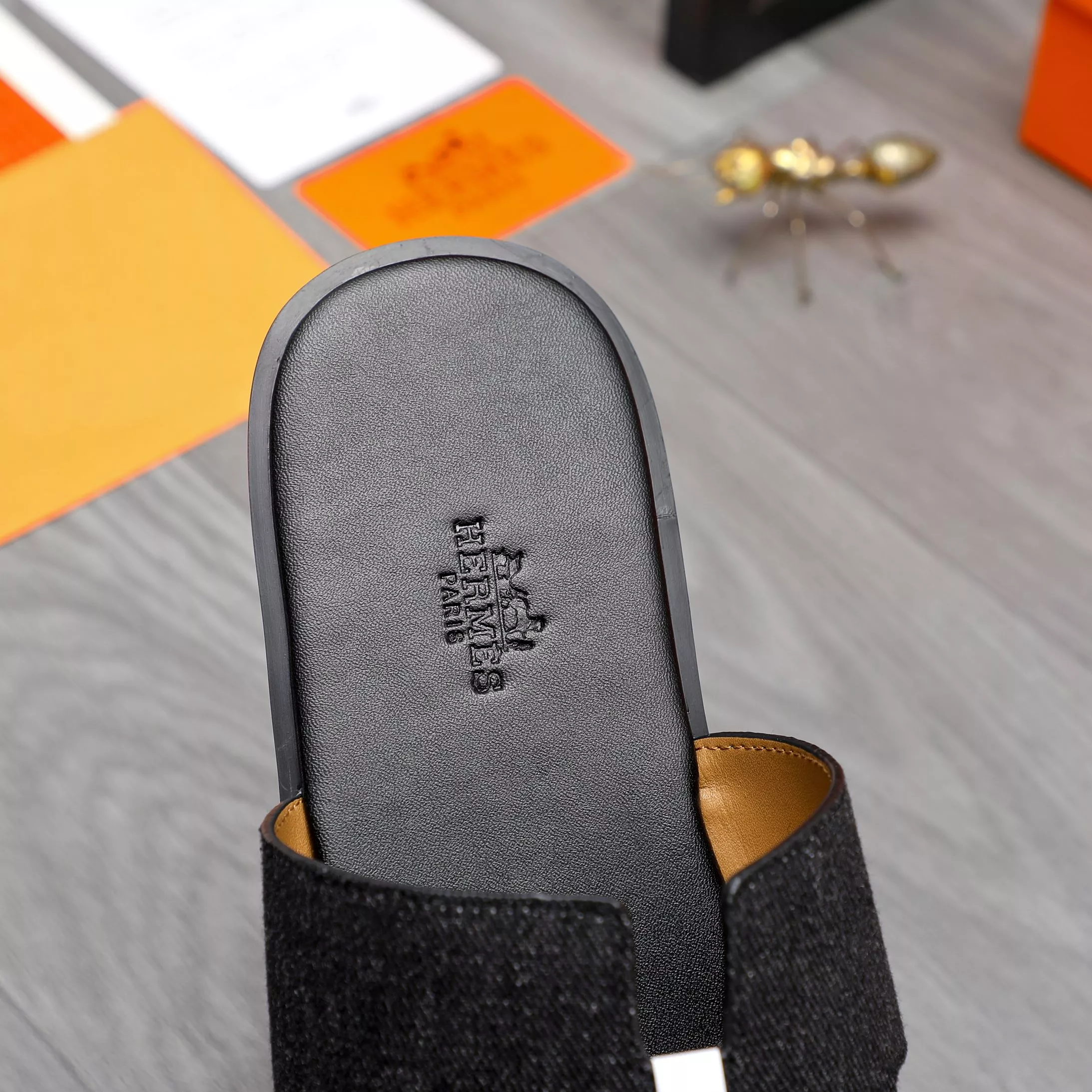 Resilient 3176 Hermes Slippers For Men