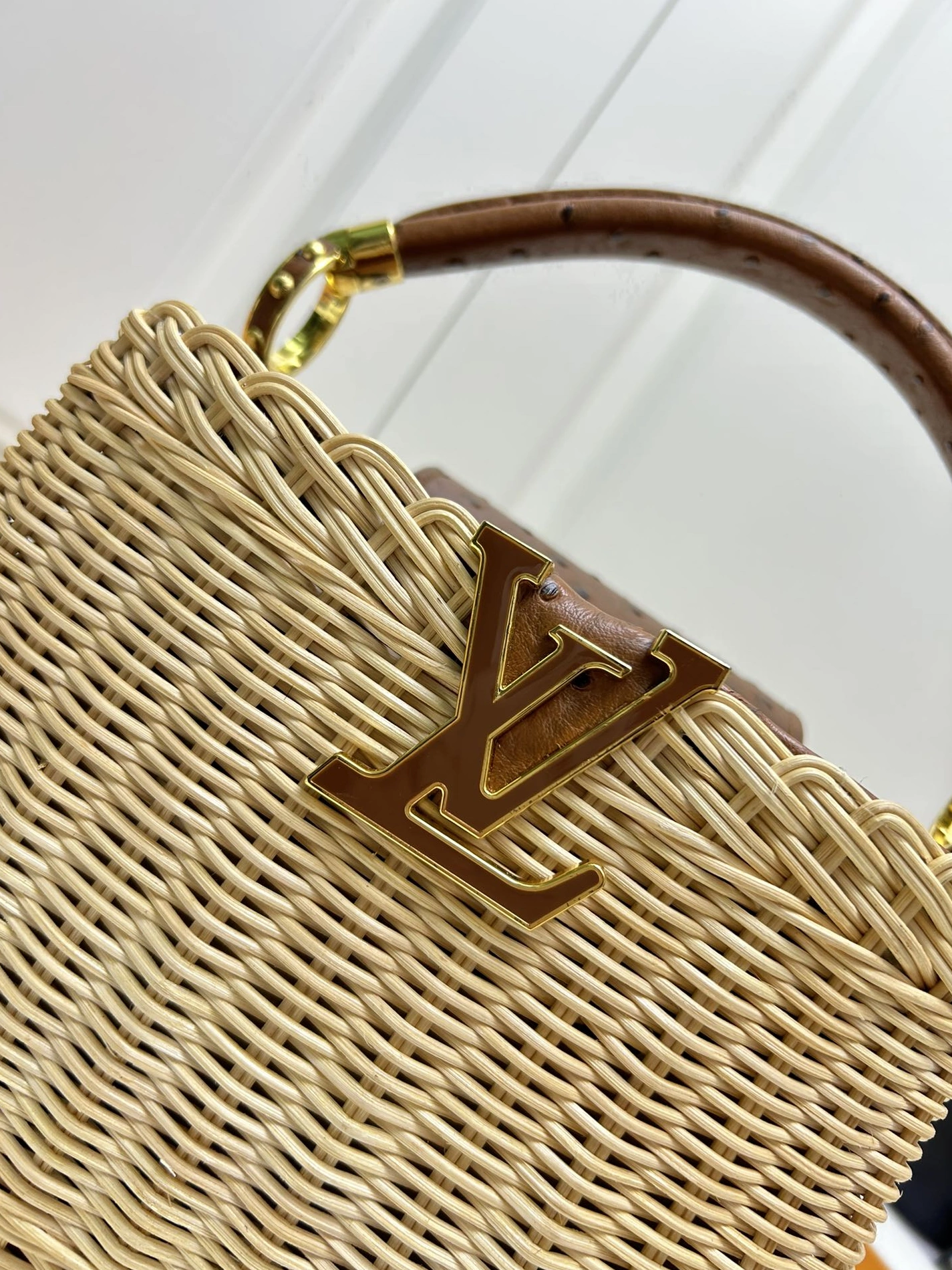 Resilient 324 Louis Vuitton AAA Quality Handbags For Women