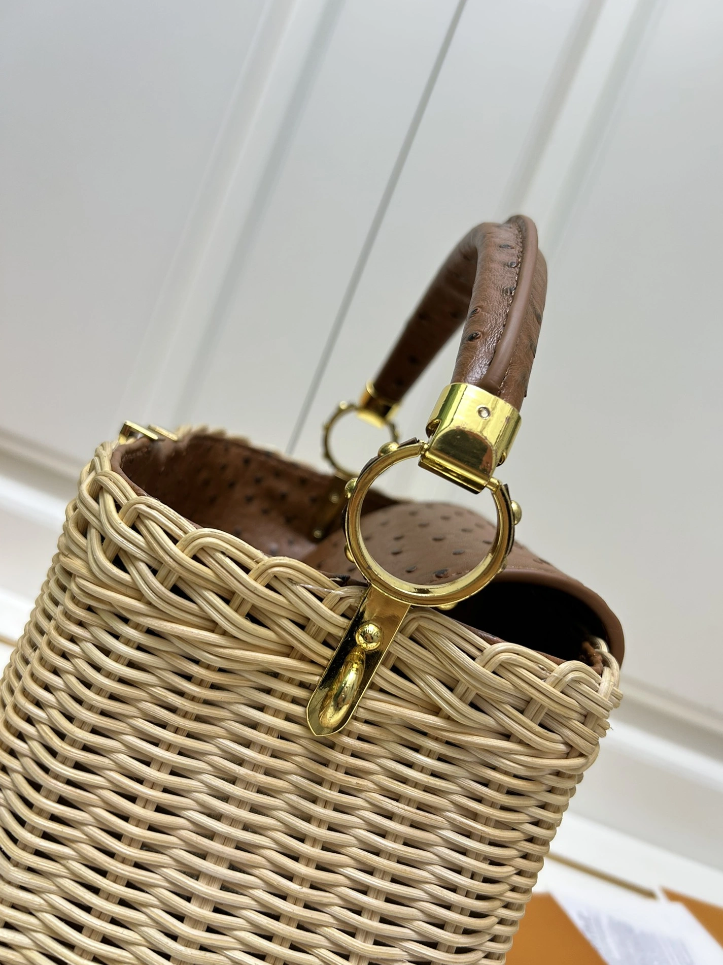 Resilient 324 Louis Vuitton AAA Quality Handbags For Women
