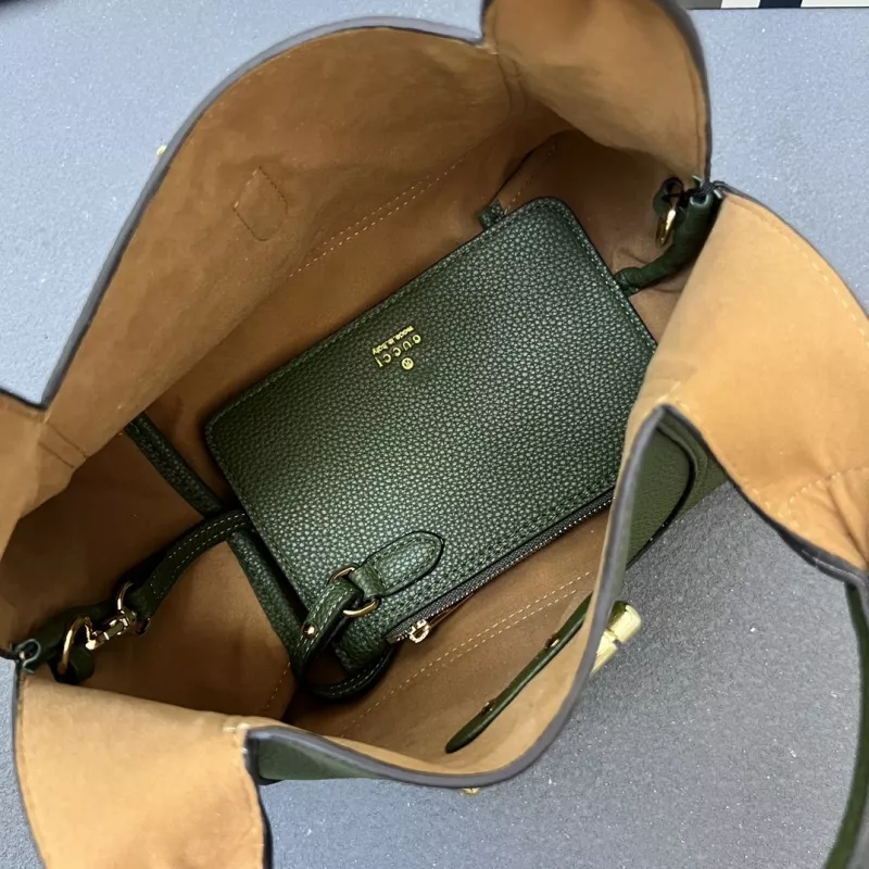 Resilient 3313 Gucci AAA Quality Handbags For Women