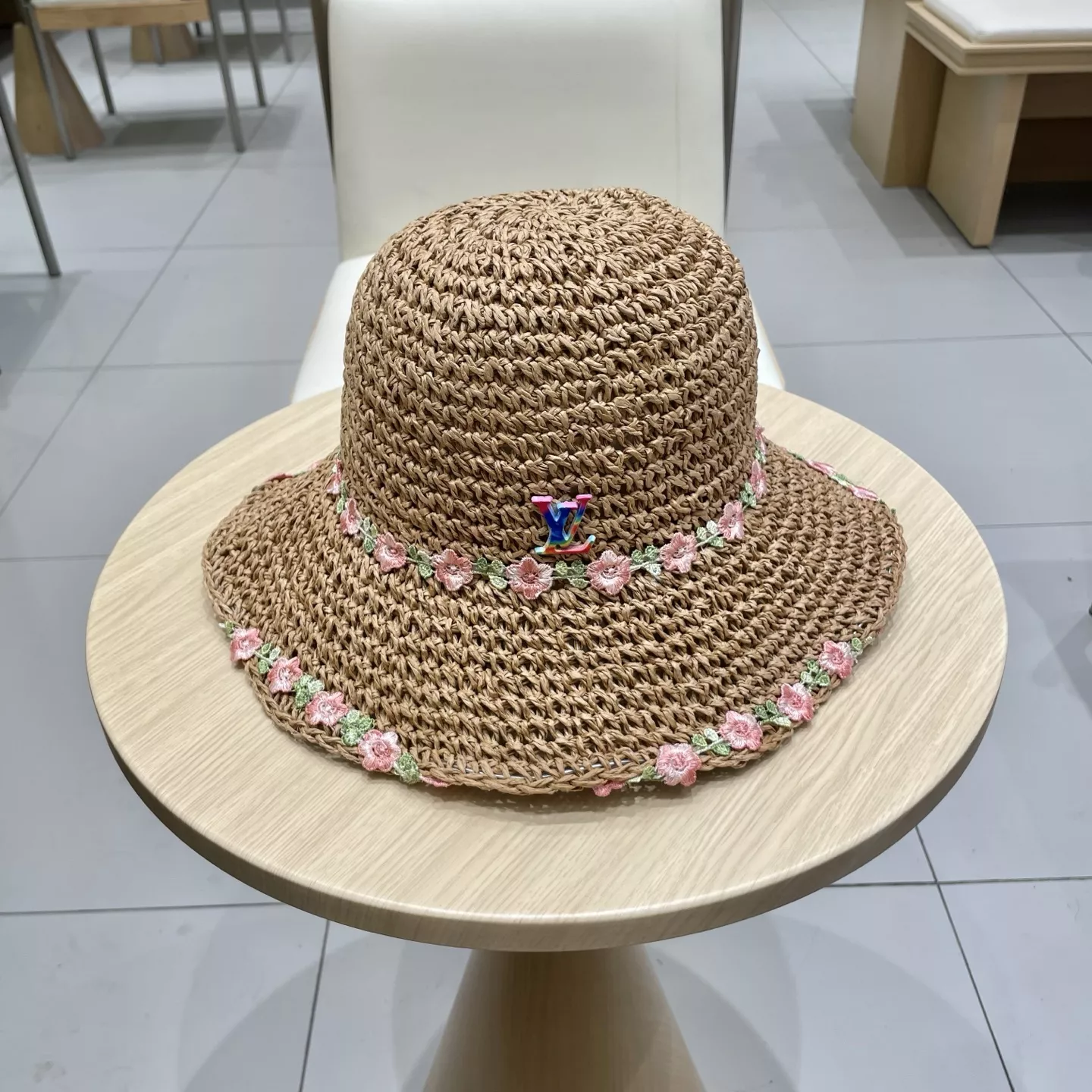 Resilient 3497 Louis Vuitton LV Caps
