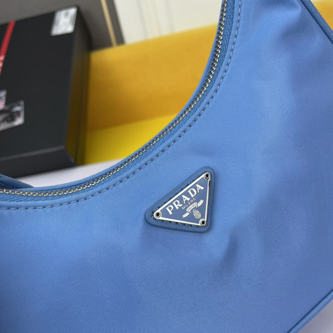 Resilient 3572 Prada AAA Quality Shoulder Bags For Women