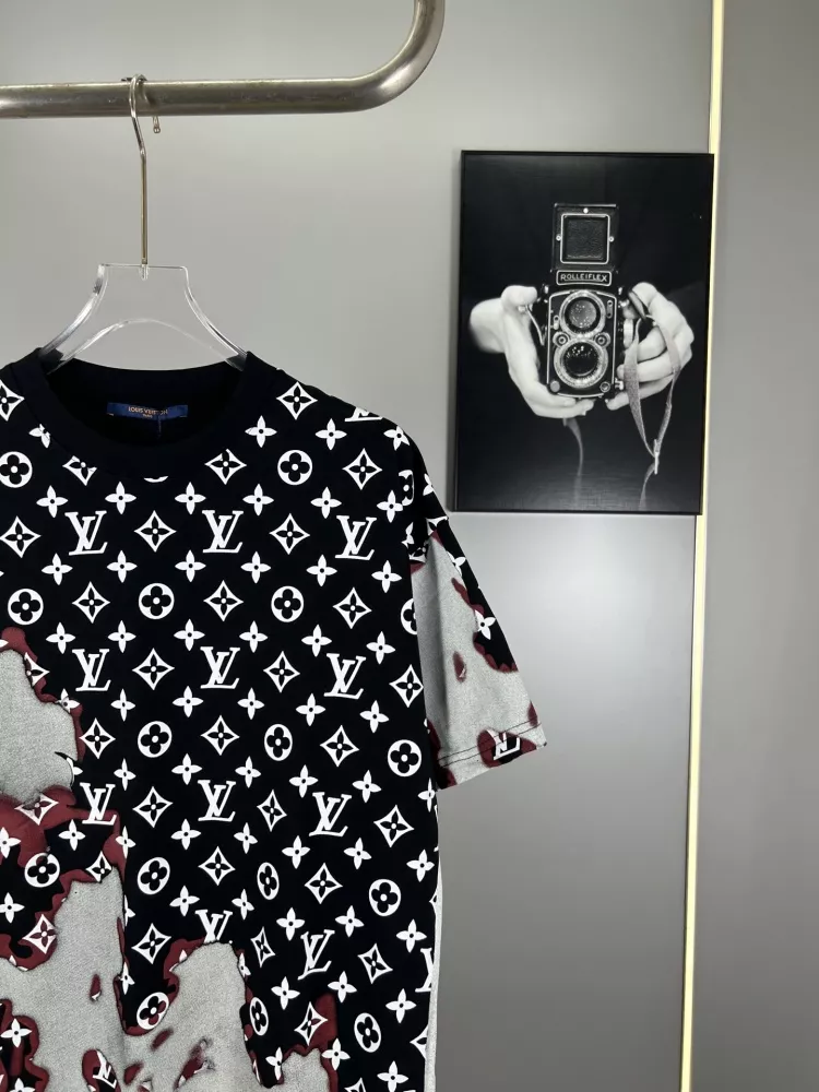 Resilient 3818 Louis Vuitton LV T-Shirts Short Sleeved For Unisex