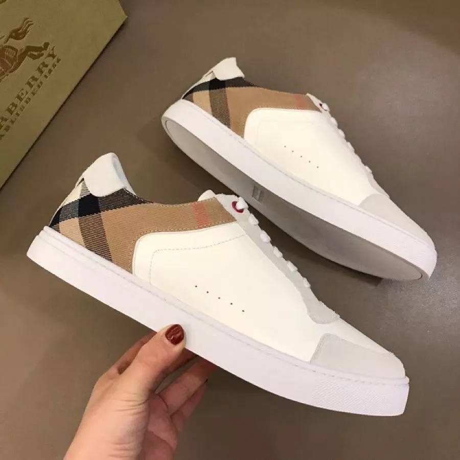 Resilient 3986 Burberry Casual Shoes For Men