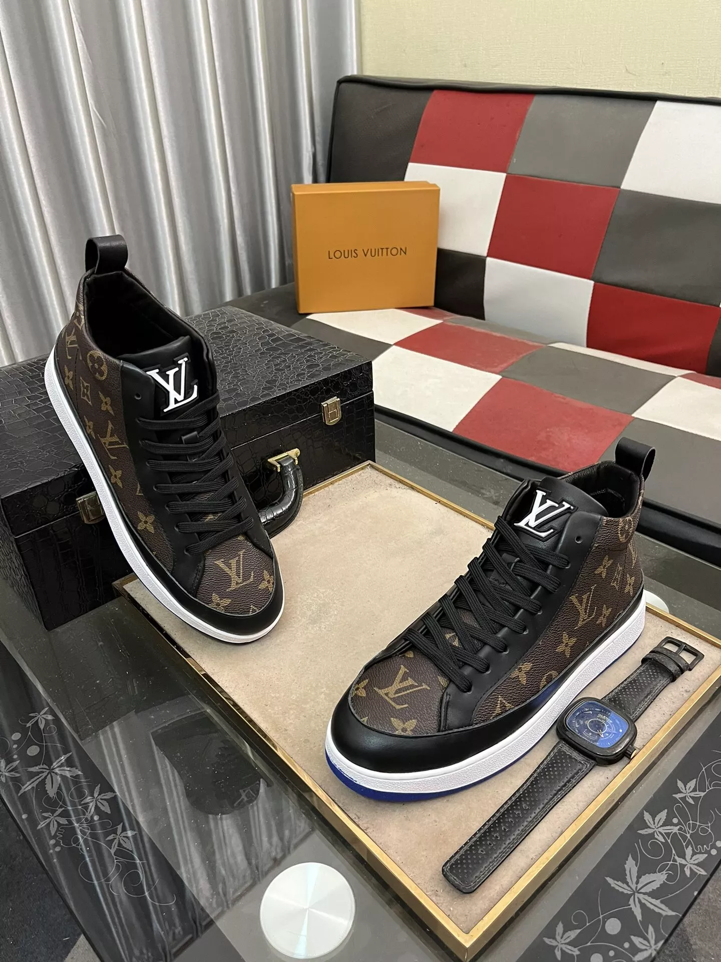 Resilient 4038 Louis Vuitton High Tops Shoes For Men
