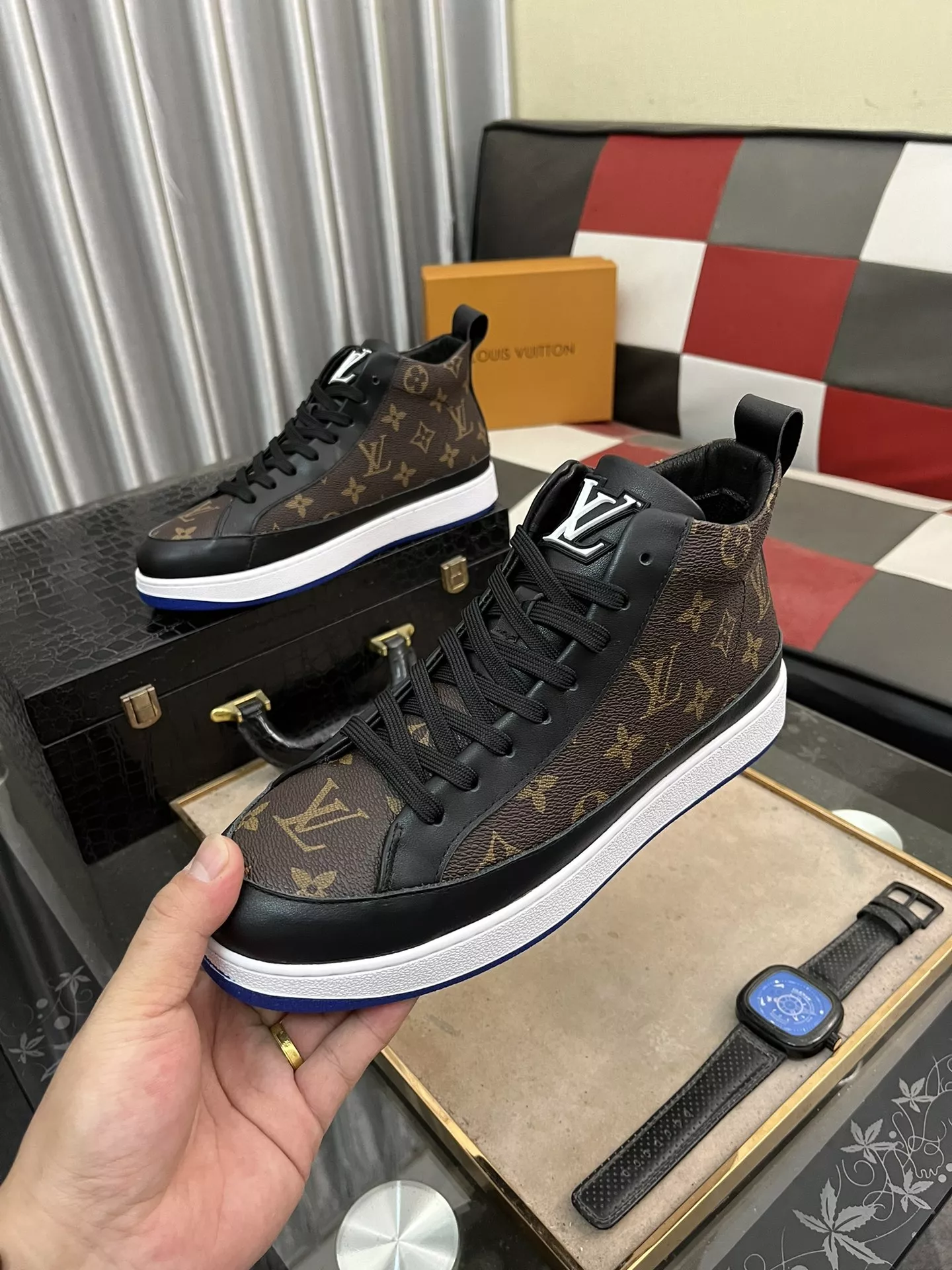 Resilient 4038 Louis Vuitton High Tops Shoes For Men
