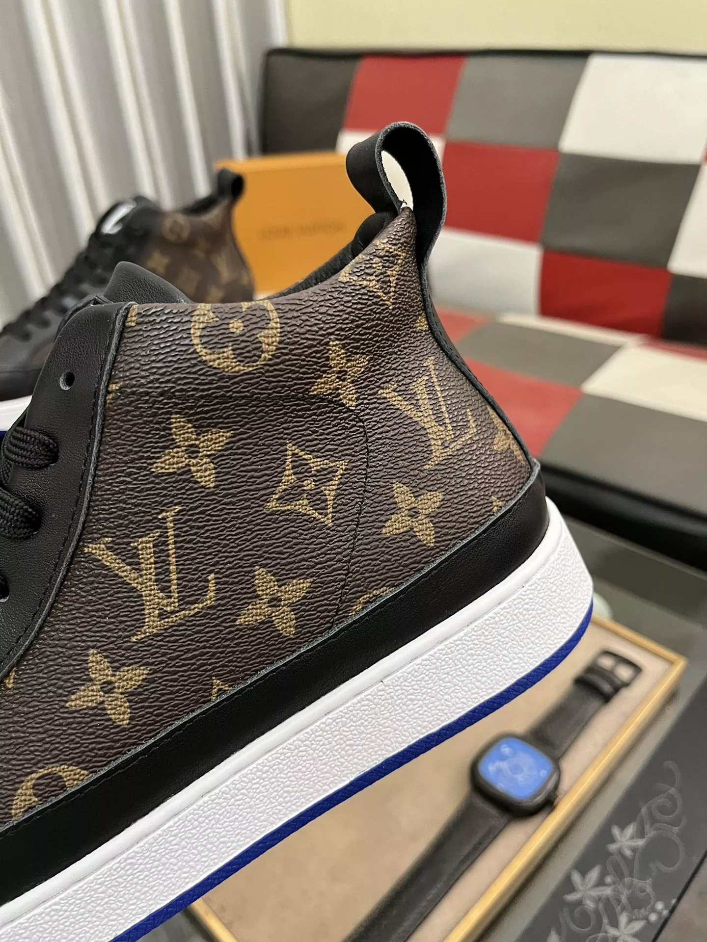 Resilient 4038 Louis Vuitton High Tops Shoes For Men