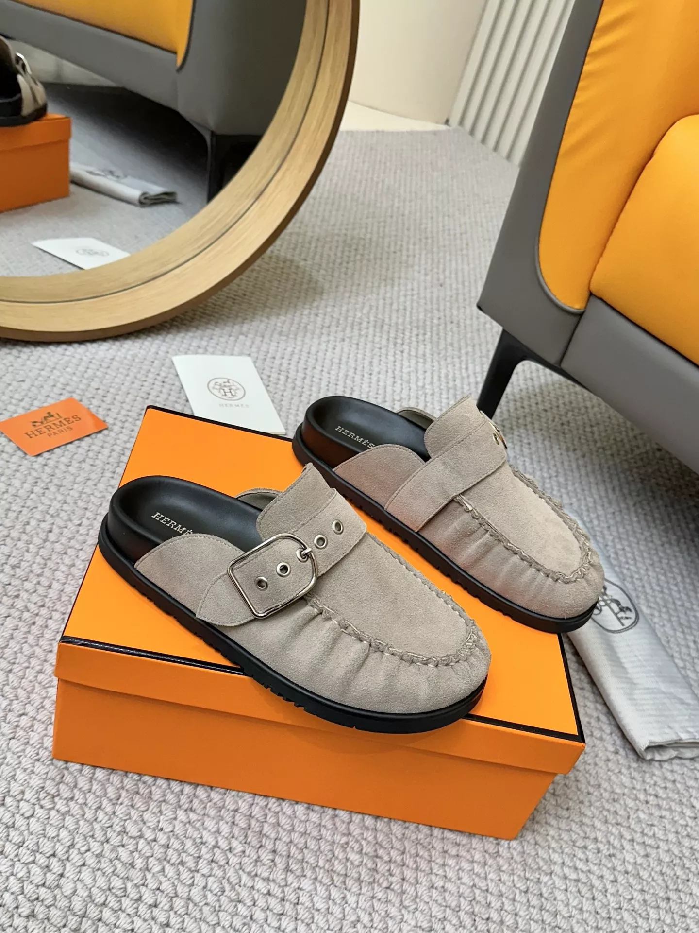 Resilient 4087 Hermes Slippers For Men