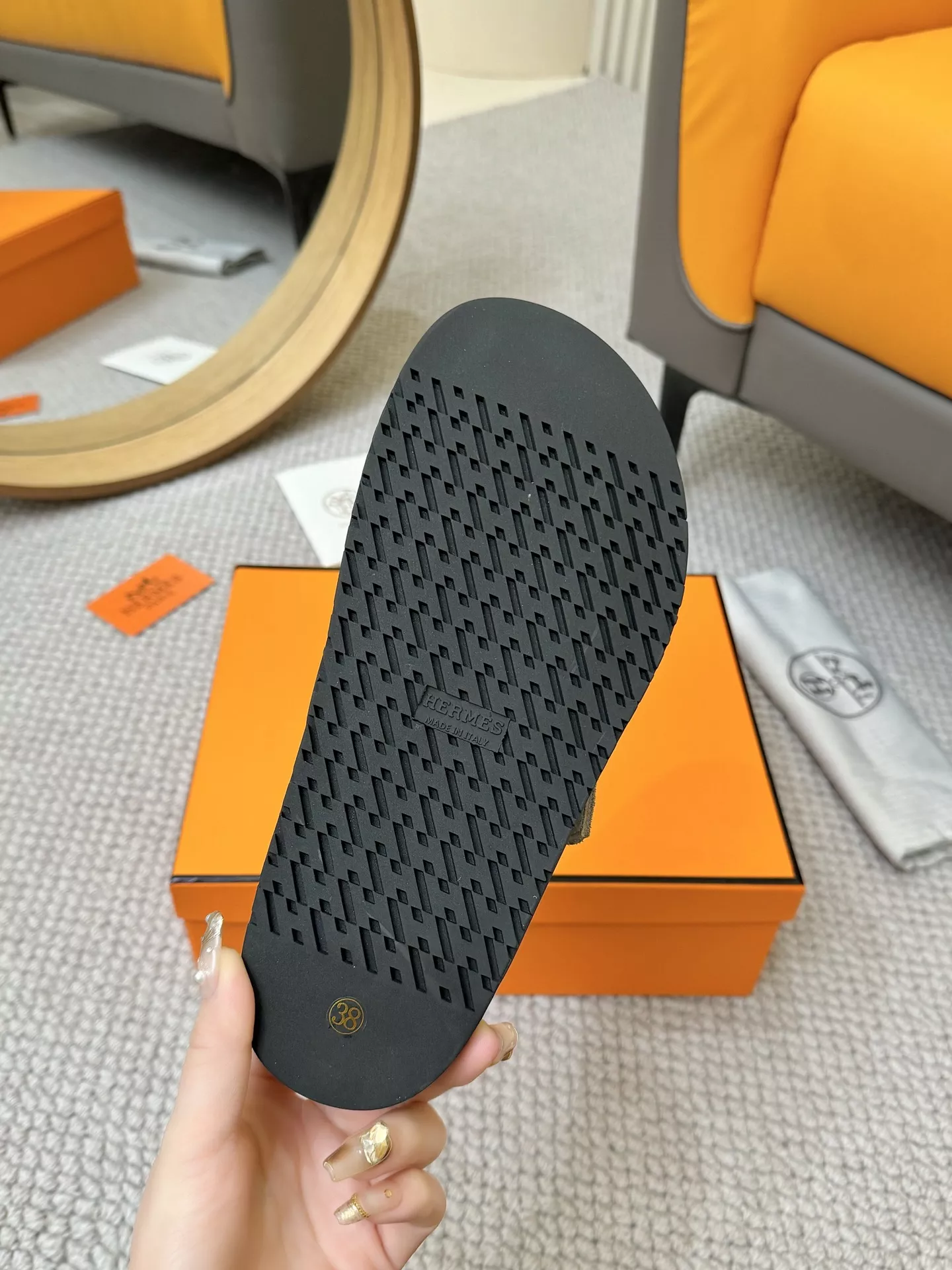 Resilient 4087 Hermes Slippers For Men