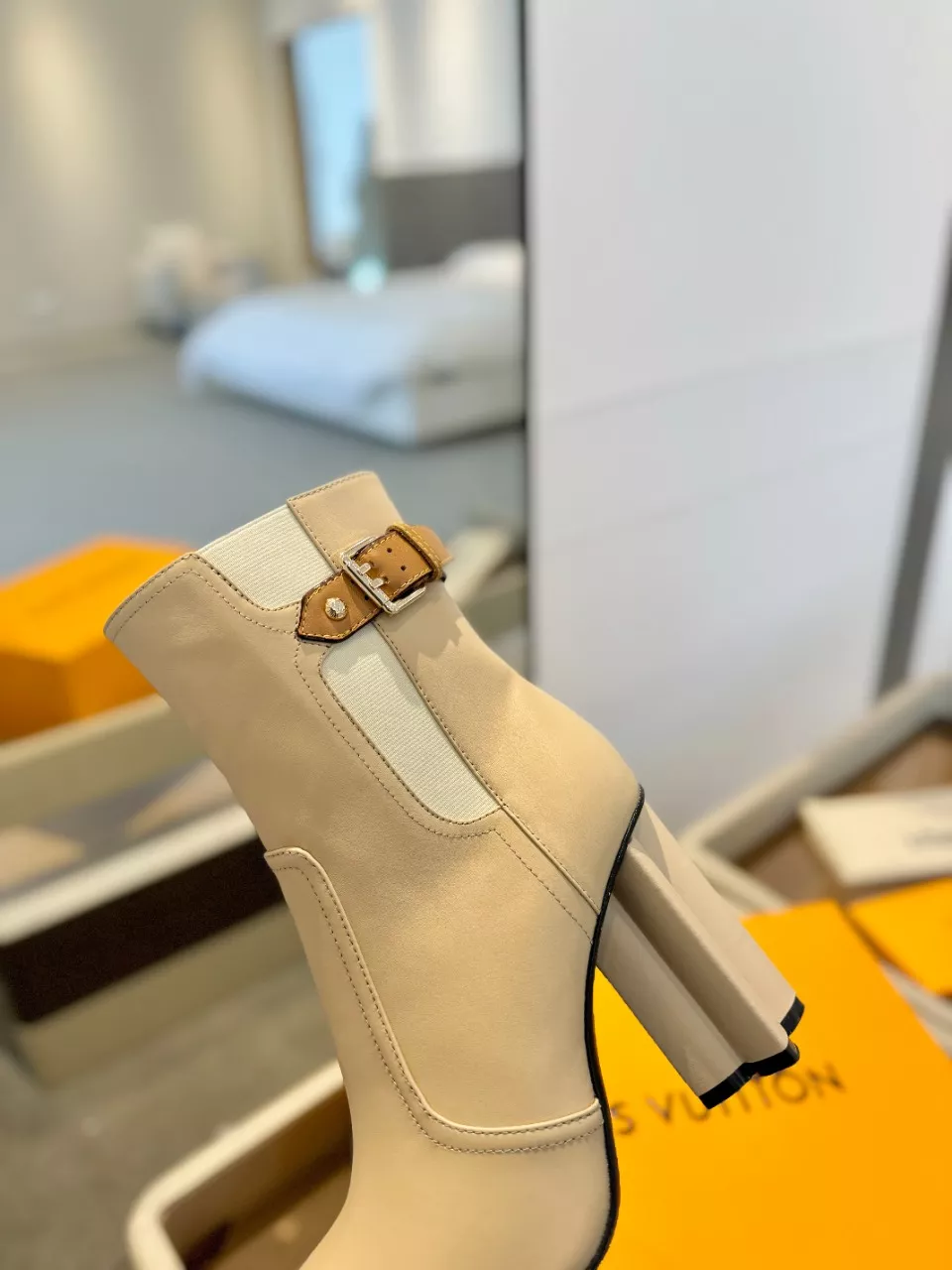 Resilient 4087 Louis Vuitton Boots For Women