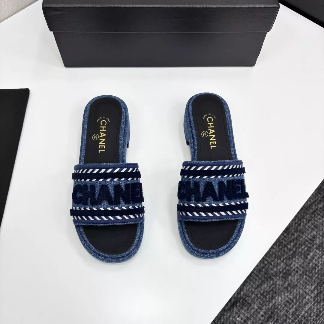 Resilient 4098 Chanel Slippers For Women