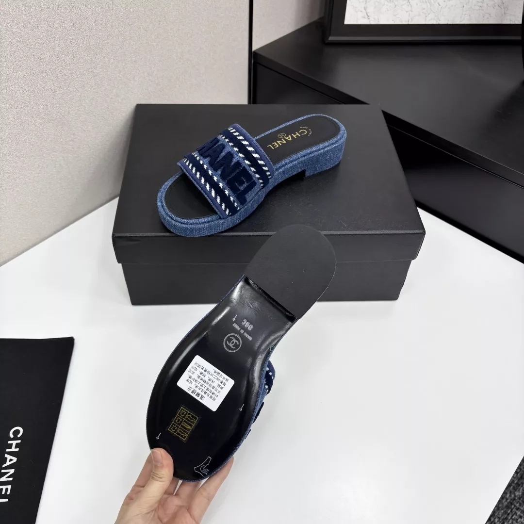 Resilient 4098 Chanel Slippers For Women