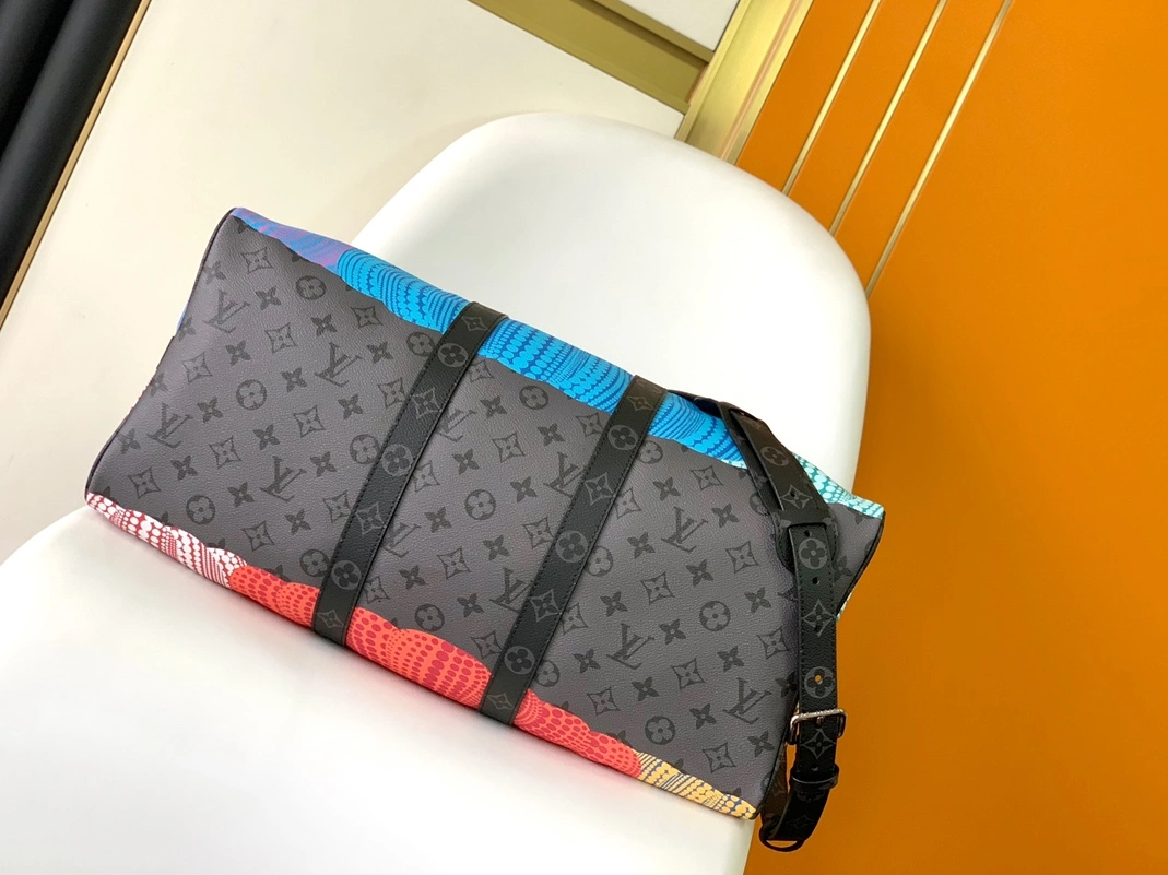 Resilient 4168 Louis Vuitton Travel Bags