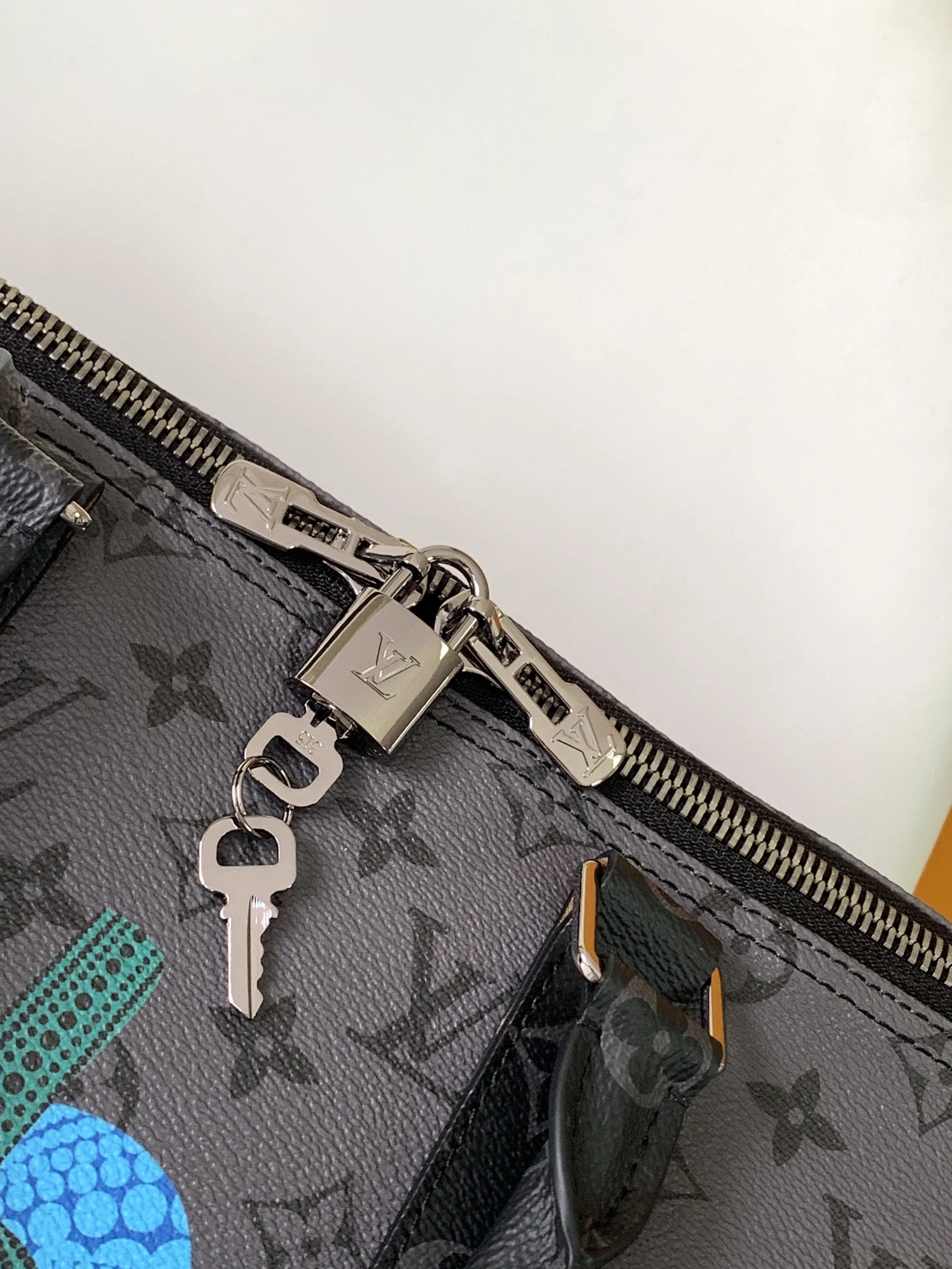 Resilient 4168 Louis Vuitton Travel Bags