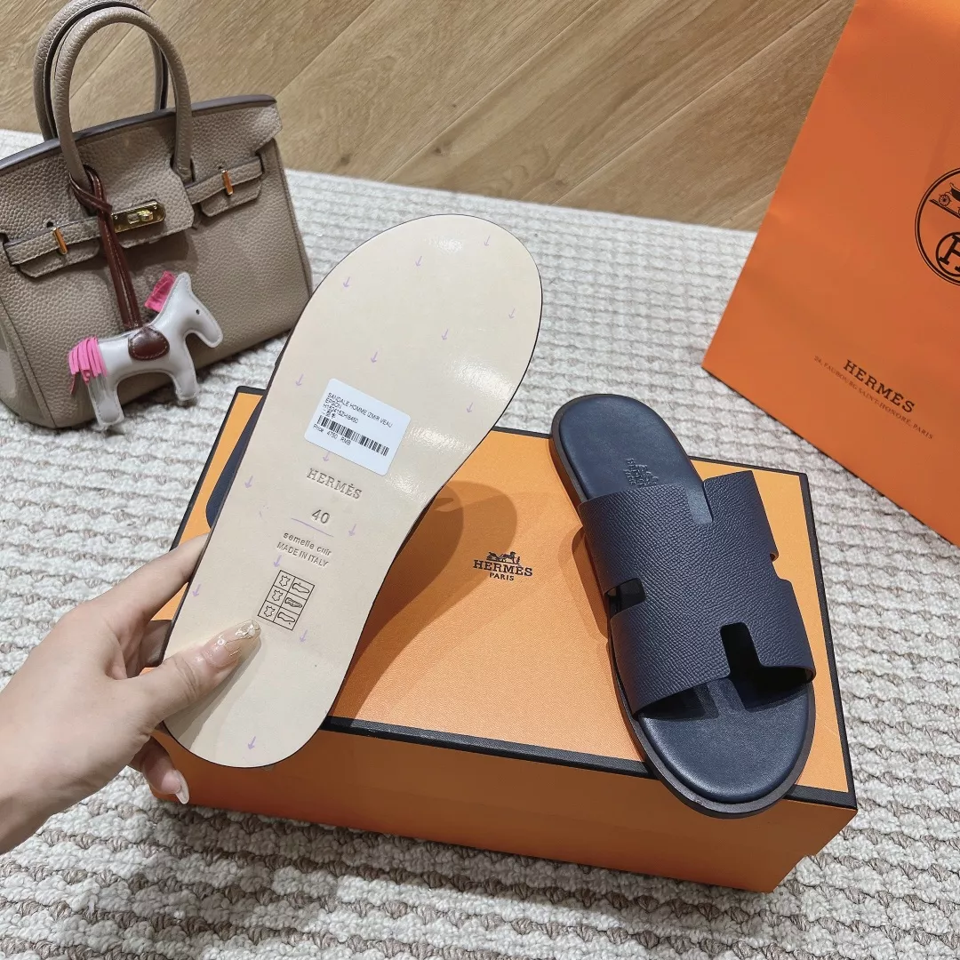 Resilient 4240 Hermes Slippers For Men