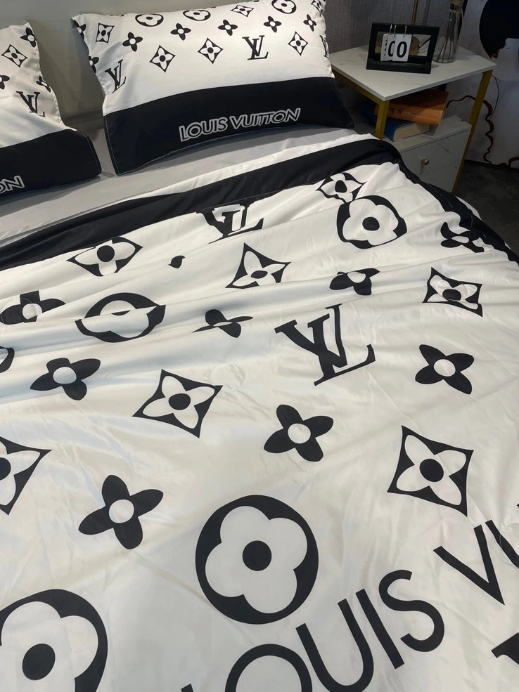 Resilient 4323 Louis Vuitton Bedding