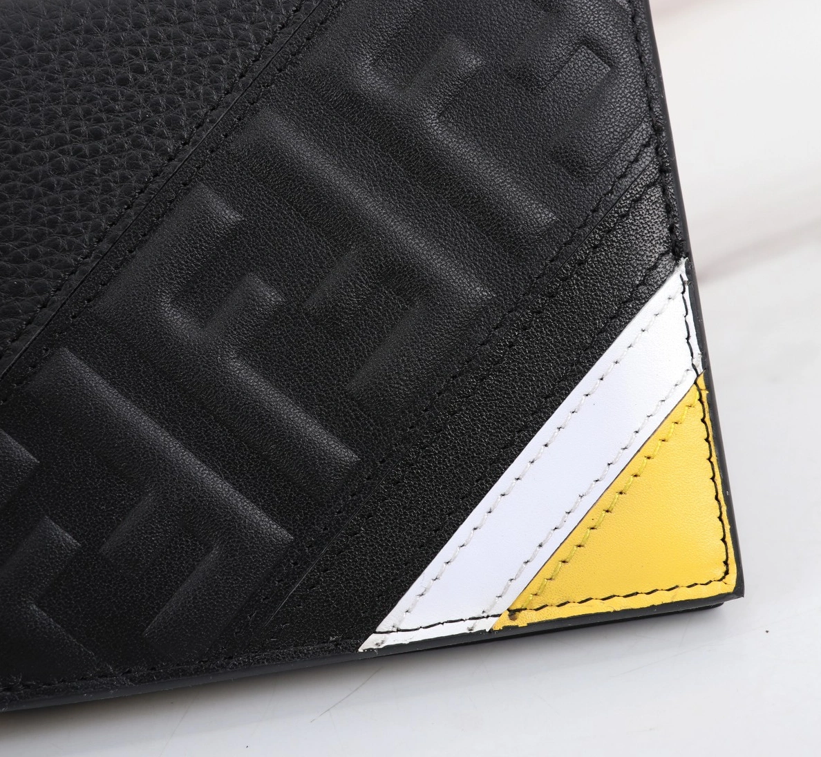 Resilient 4365 Fendi AAA Man Wallets