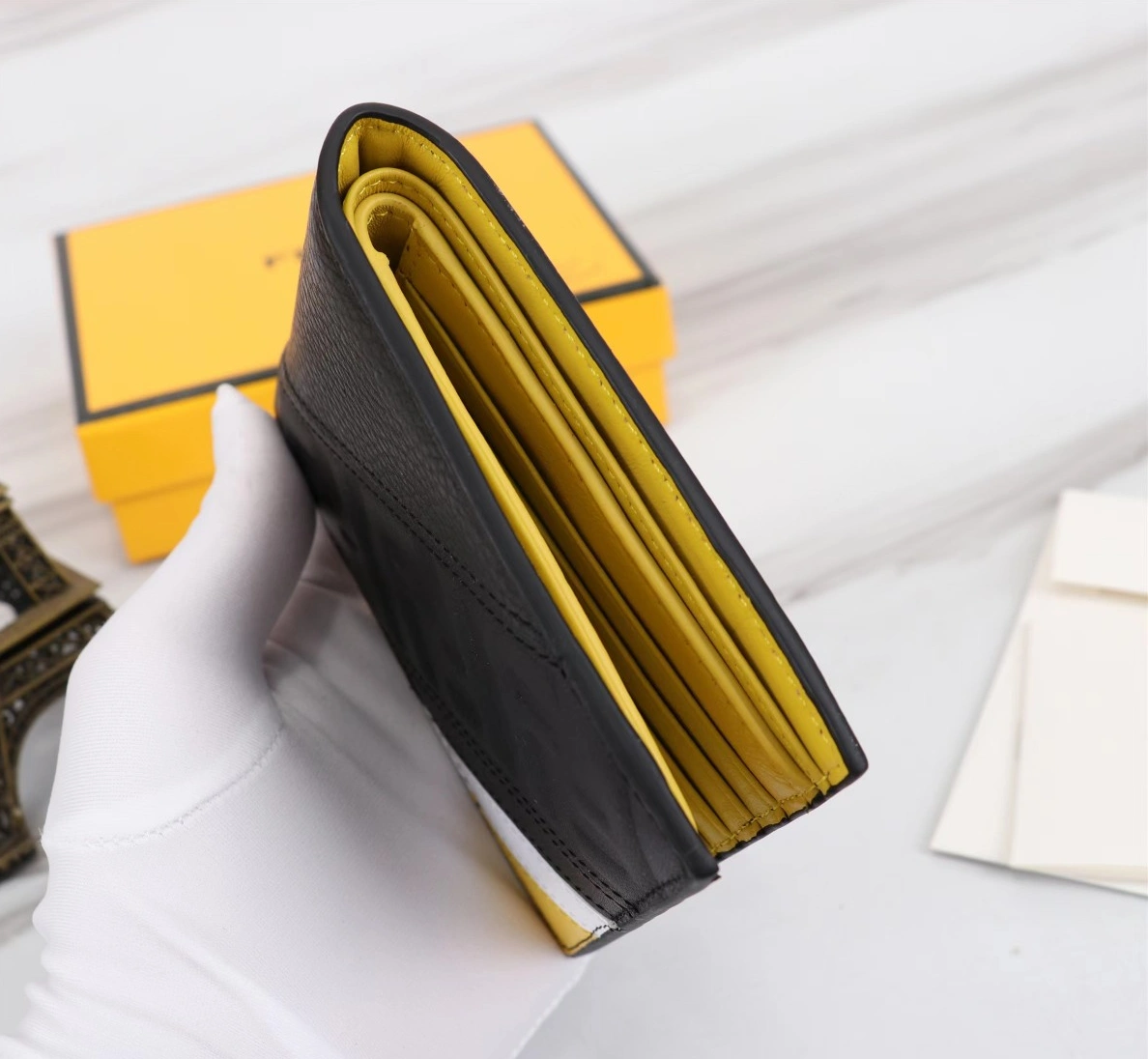 Resilient 4365 Fendi AAA Man Wallets
