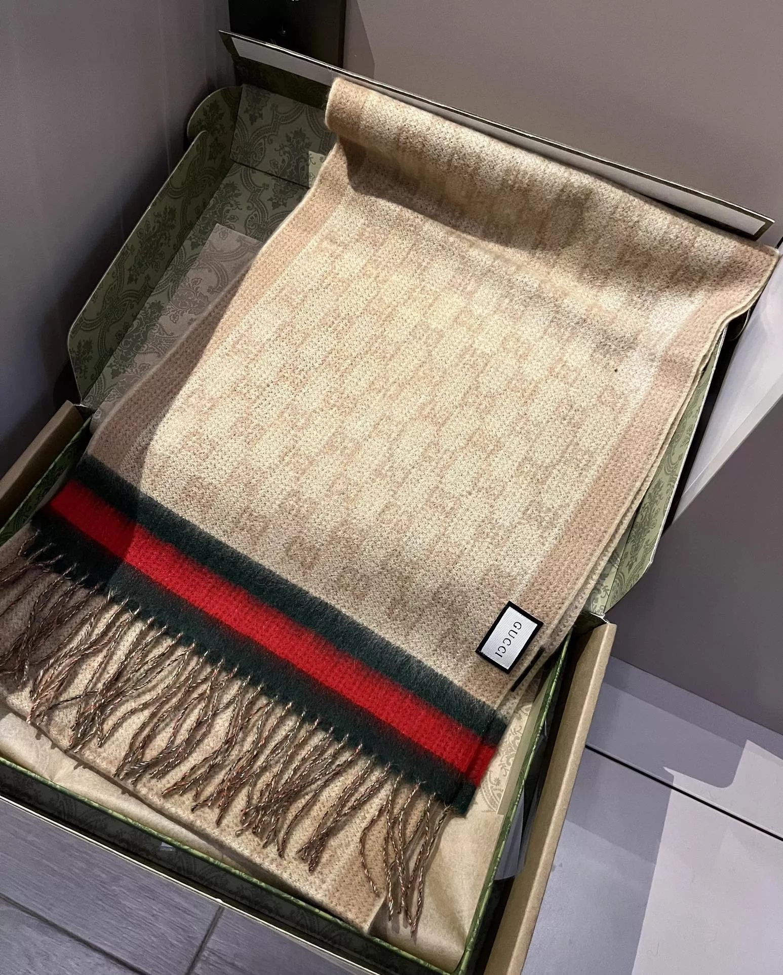 Resilient 4376 Gucci Scarf For Women