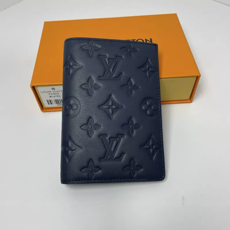 Resilient 4517 Louis Vuitton AAA Quality Card Case