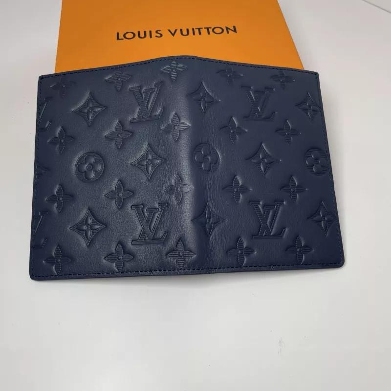 Resilient 4517 Louis Vuitton AAA Quality Card Case