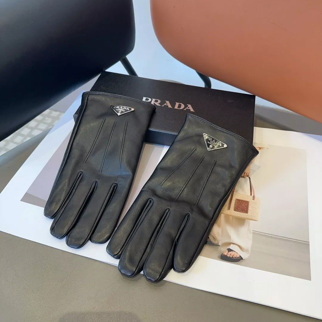 Resilient 4566 Prada Gloves For Men