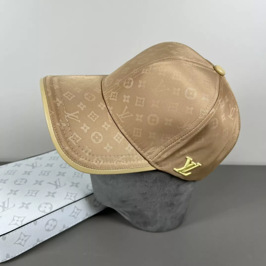 Resilient 4664 Louis Vuitton LV Caps