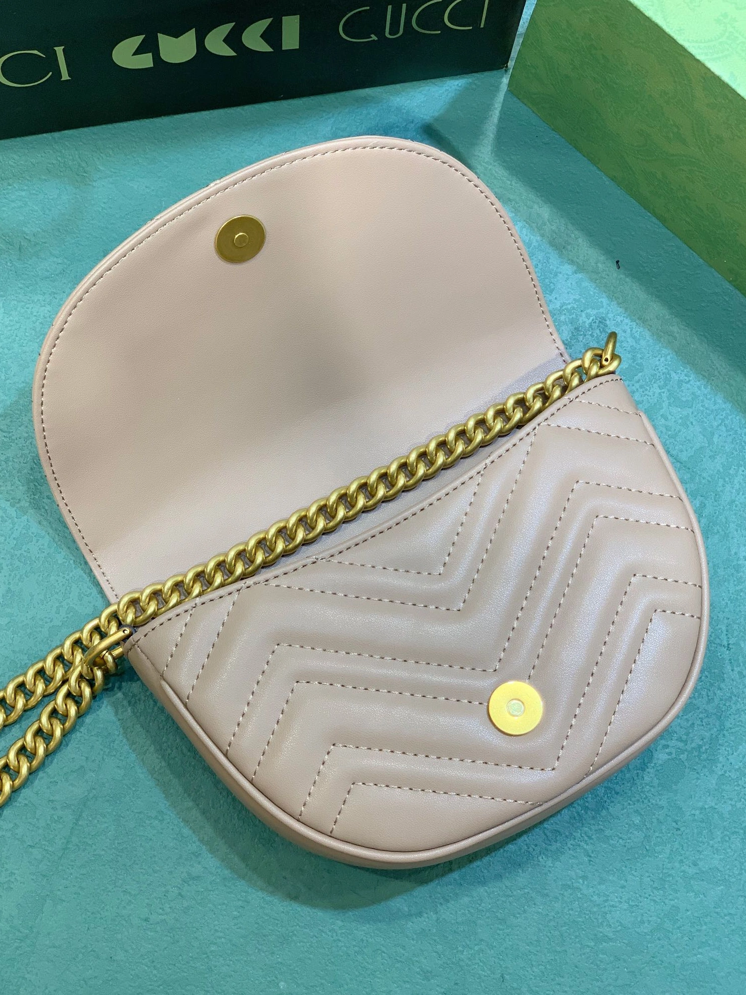 Resilient 4790 Gucci AAA Quality Messenger Bags For Women