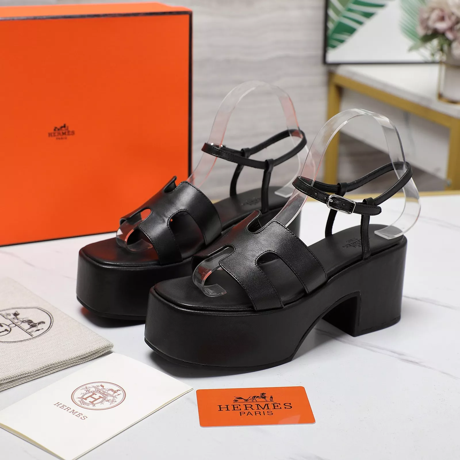 Resilient 4967 Hermes Sandal For Women