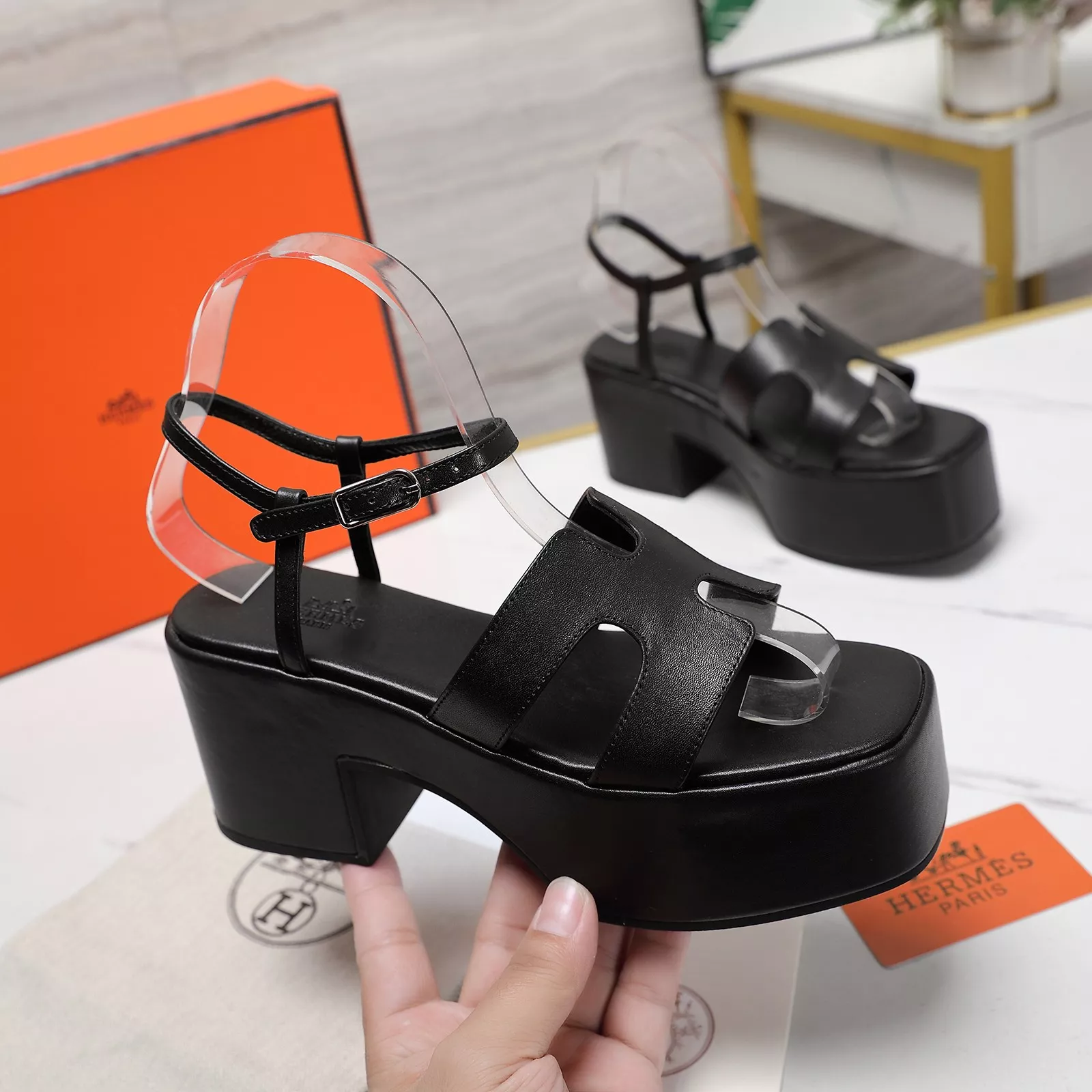 Resilient 4967 Hermes Sandal For Women