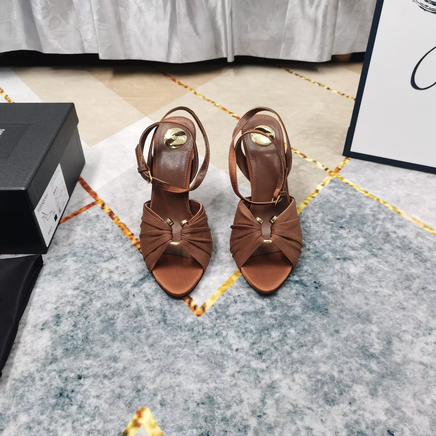 Resilient 5004 Yves Saint Laurent YSL Sandal For Women