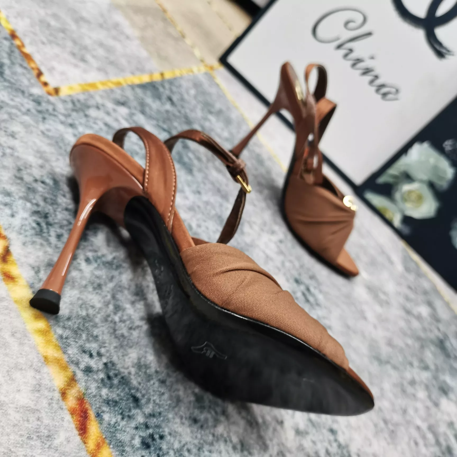 Resilient 5004 Yves Saint Laurent YSL Sandal For Women