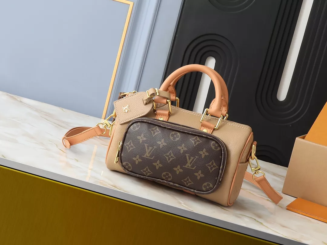 Resilient 5017 Louis Vuitton AAA Quality Handbags For Women