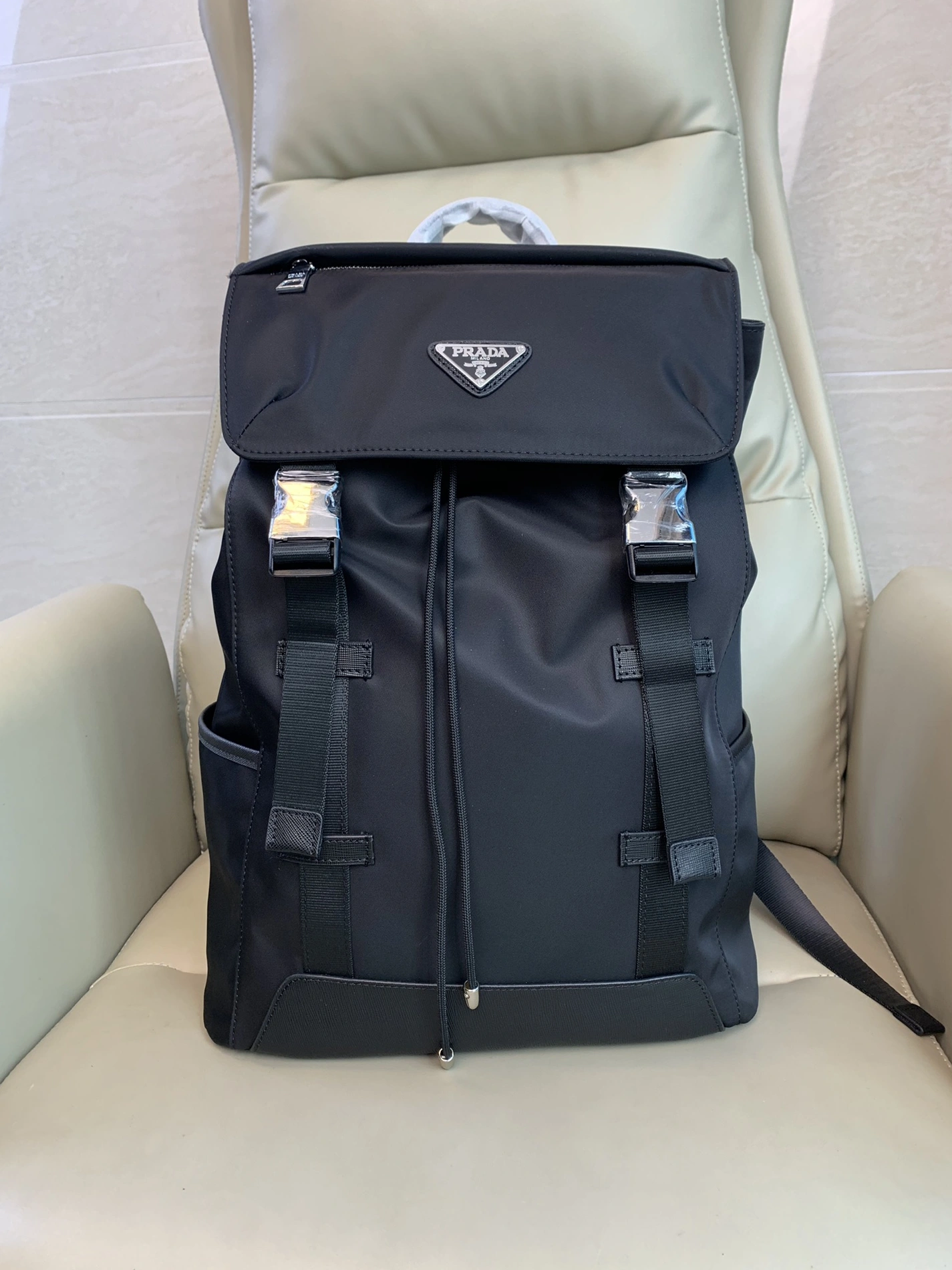 Resilient 5021 Prada AAA Man Backpacks