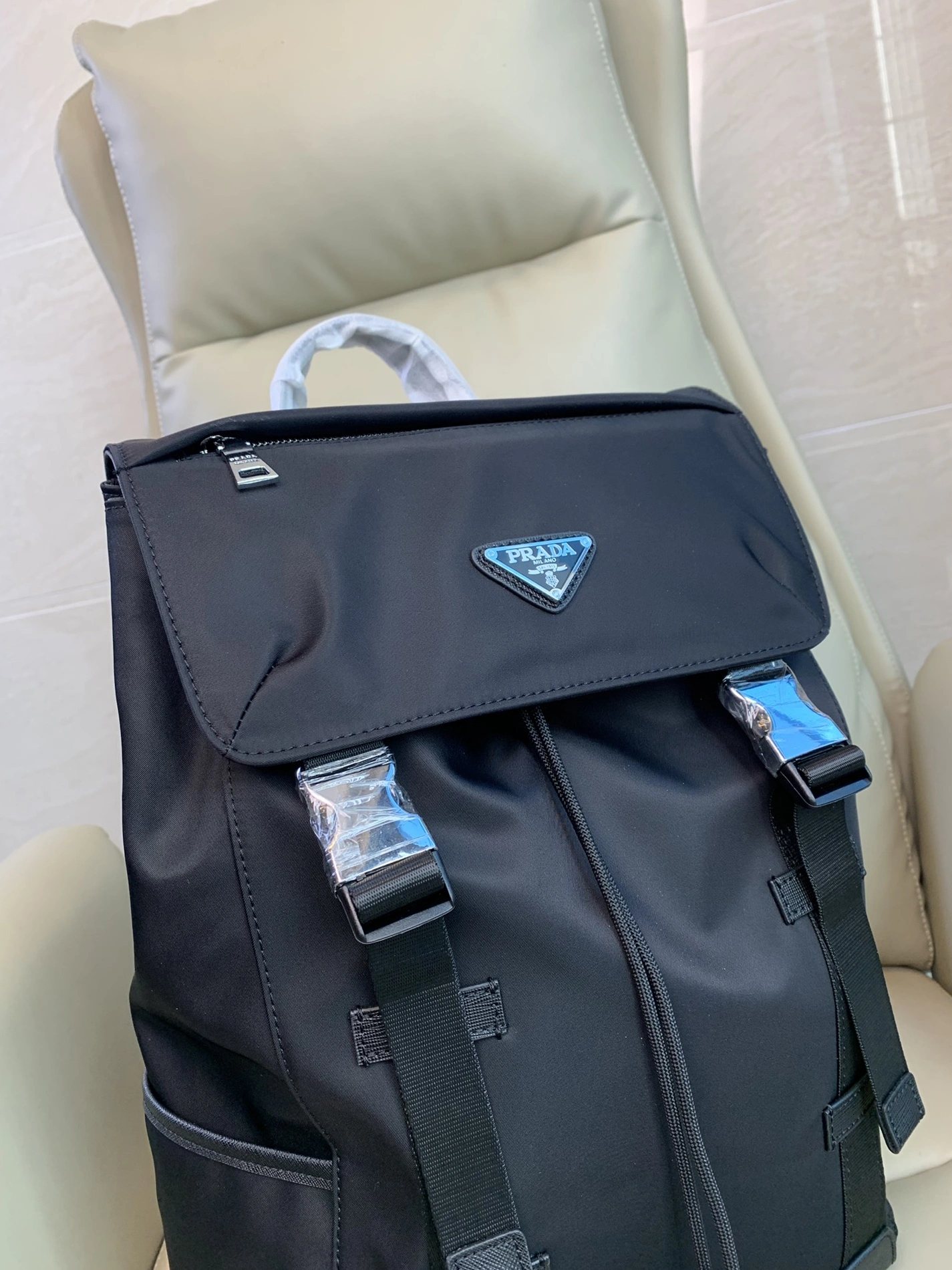 Resilient 5021 Prada AAA Man Backpacks