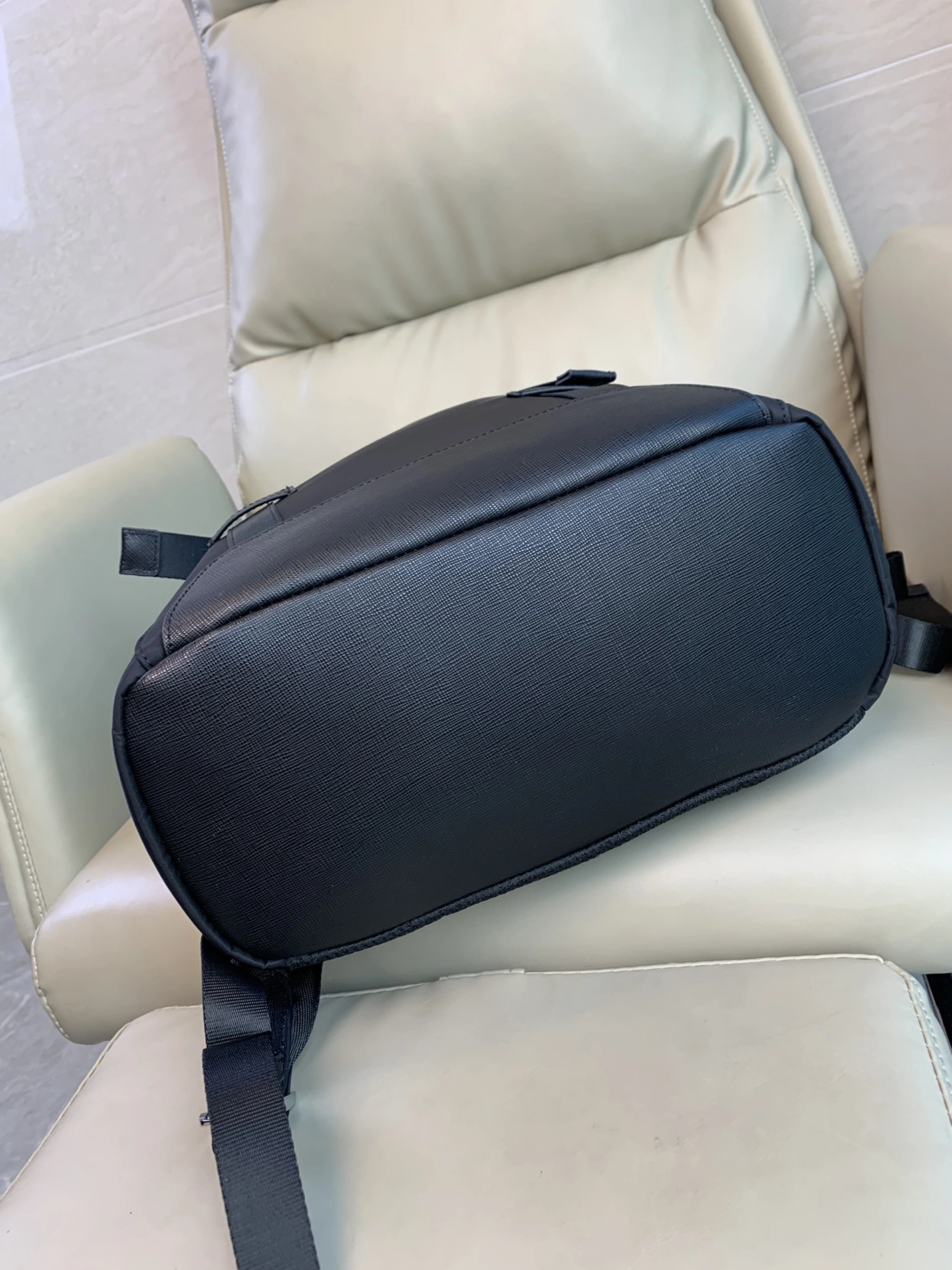 Resilient 5021 Prada AAA Man Backpacks