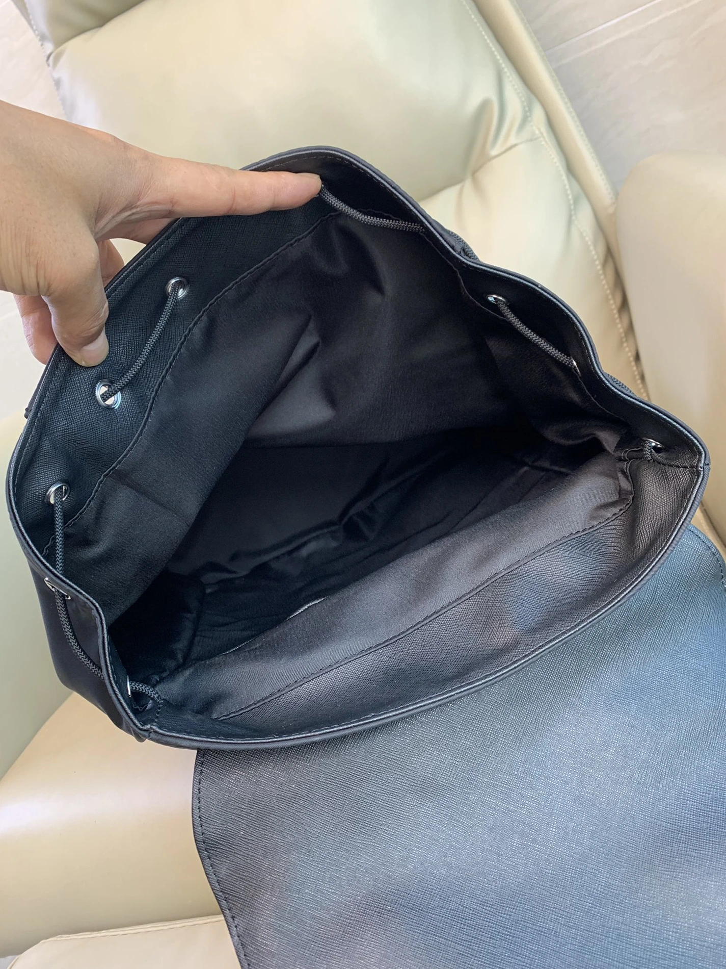Resilient 5021 Prada AAA Man Backpacks