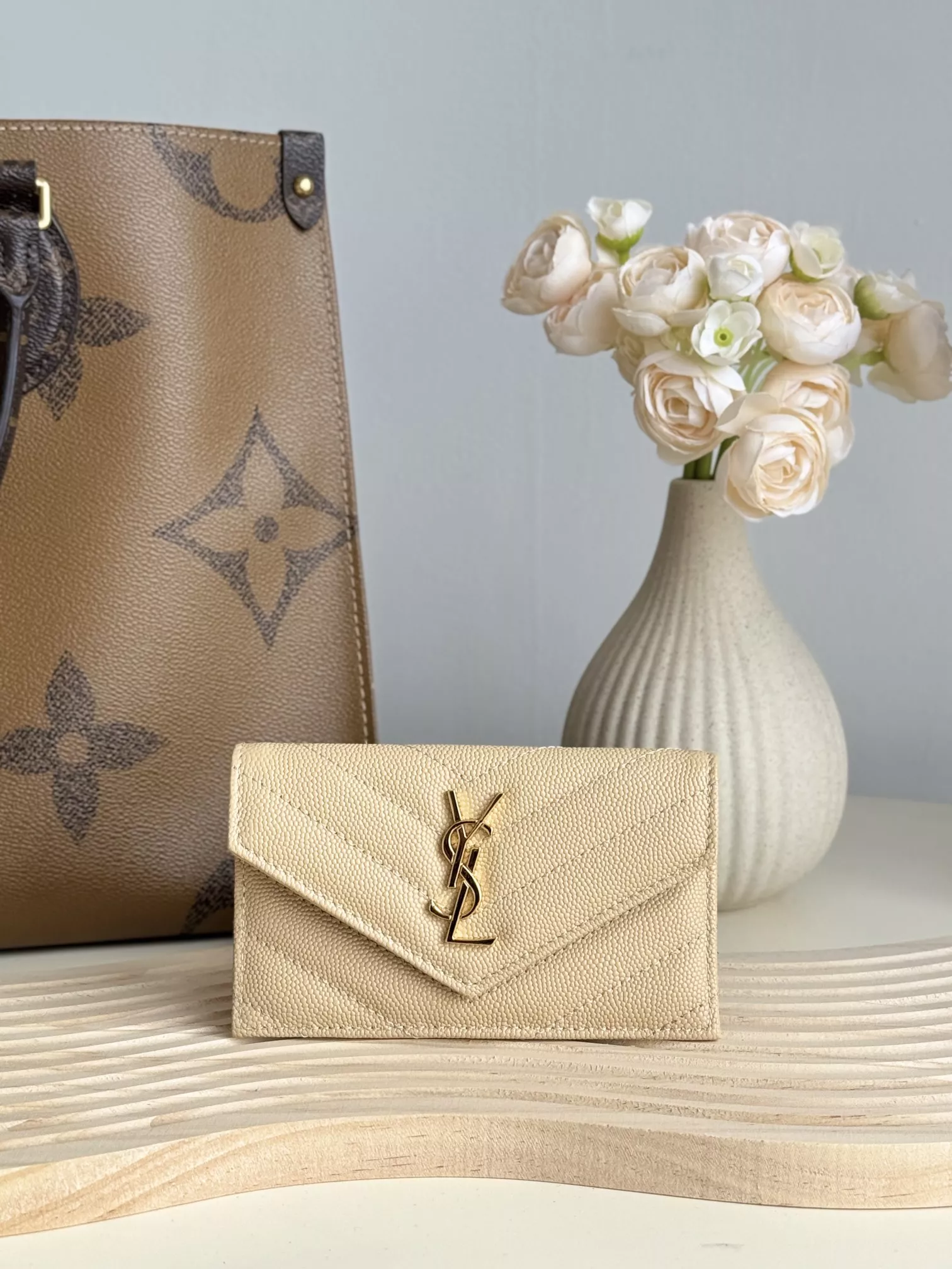 Resilient 5084 Yves Saint Laurent AAA Quality Card Case For Women