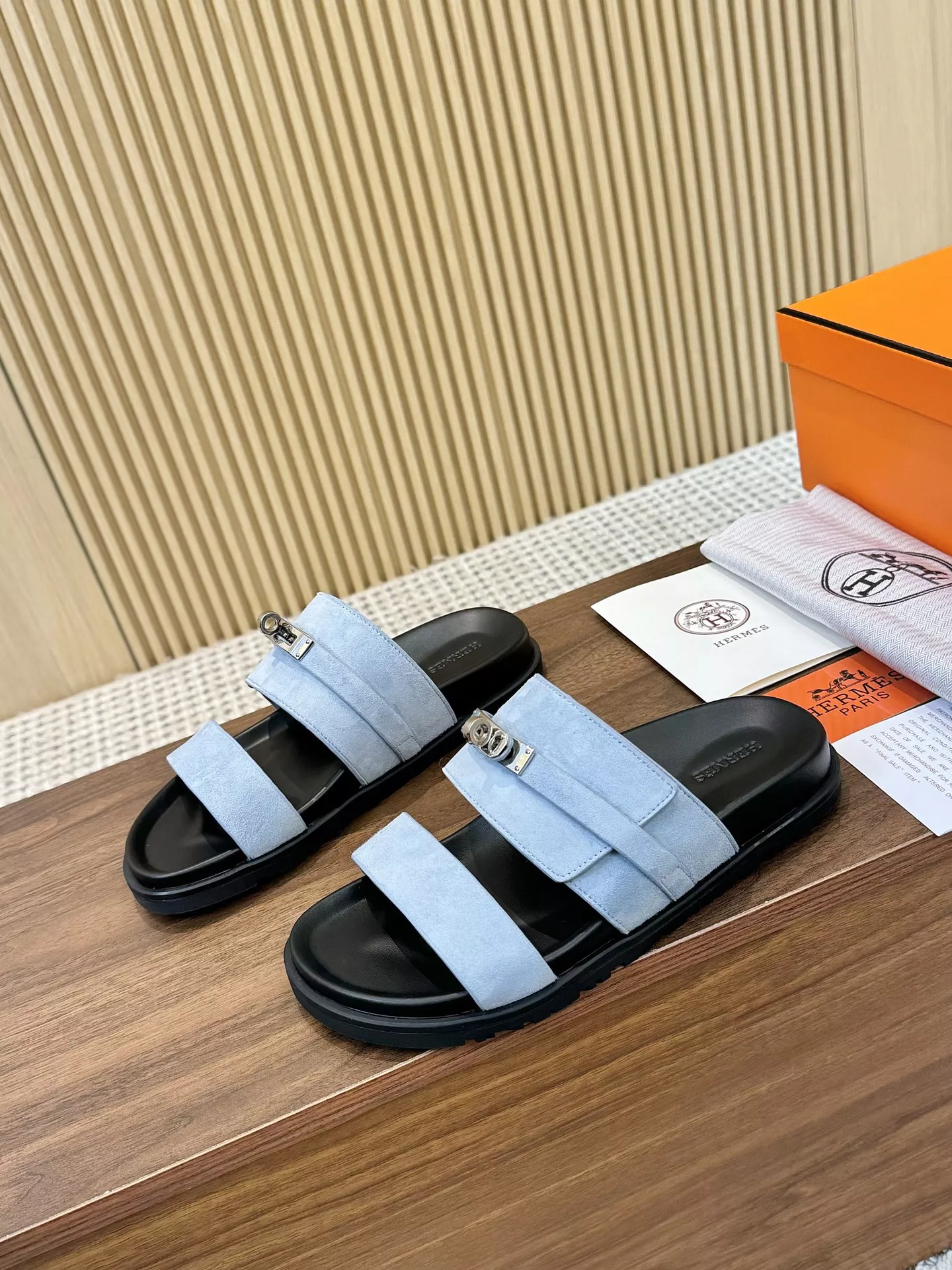 Resilient 5181 Hermes Slippers For Men