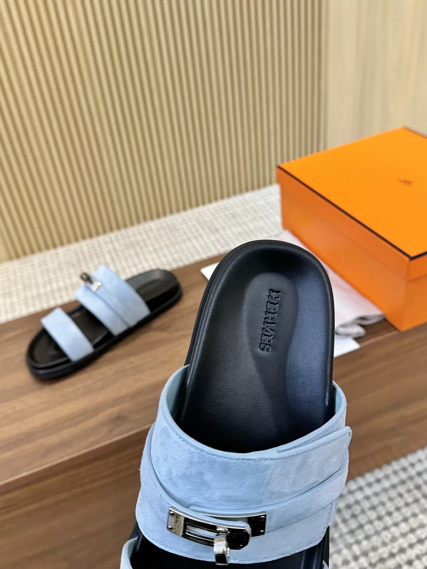 Resilient 5181 Hermes Slippers For Men