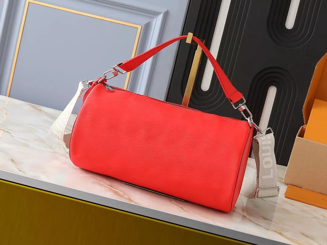 Resilient 5338 Louis Vuitton AAA Quality Messenger Bags For Unisex